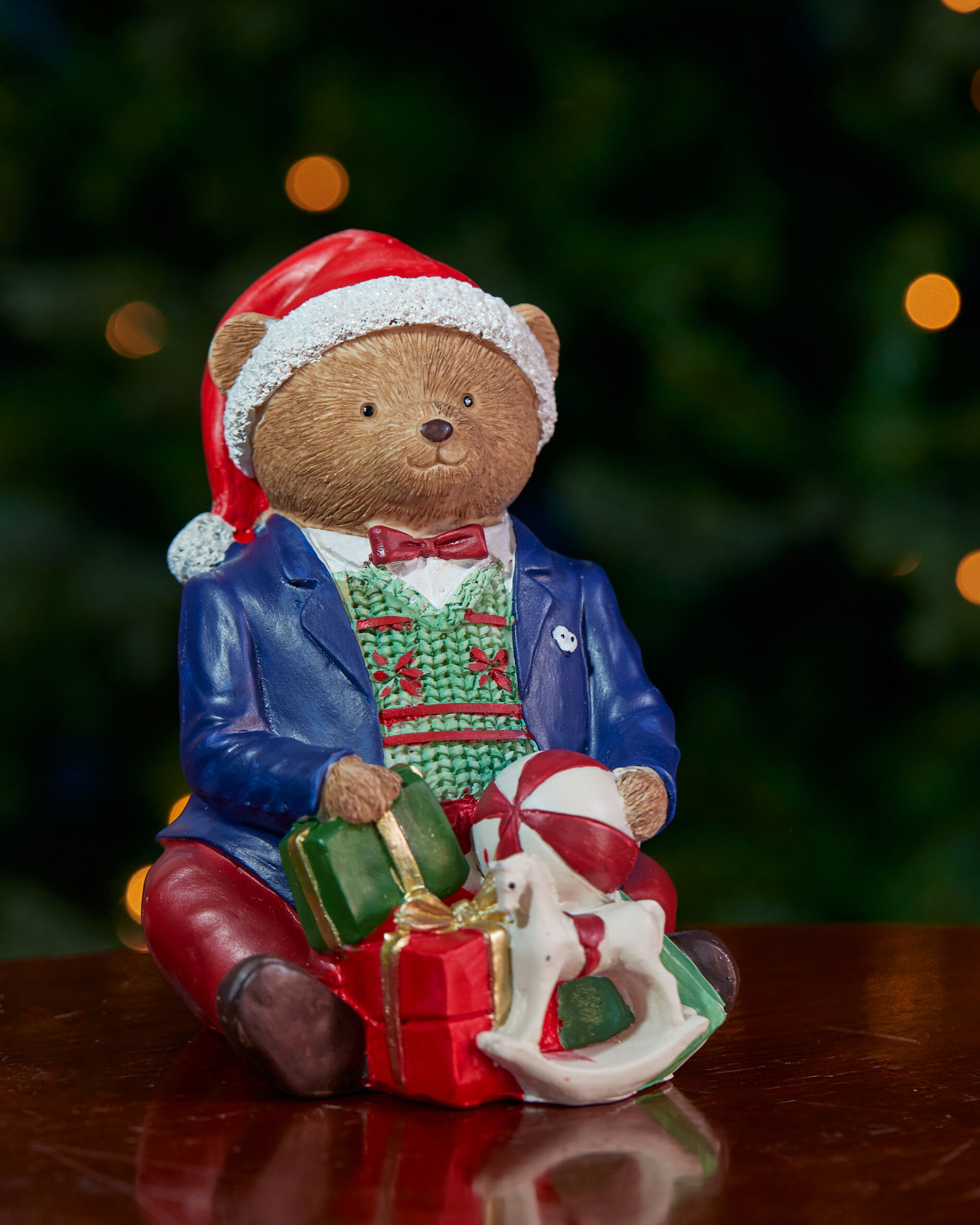 Conrad bjørn sittende juledekorasjon