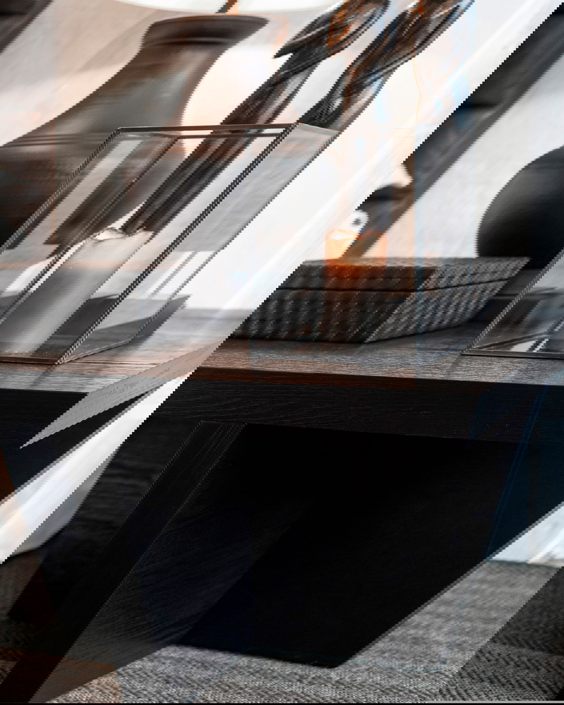 Trent soffbord svart 90x90cm