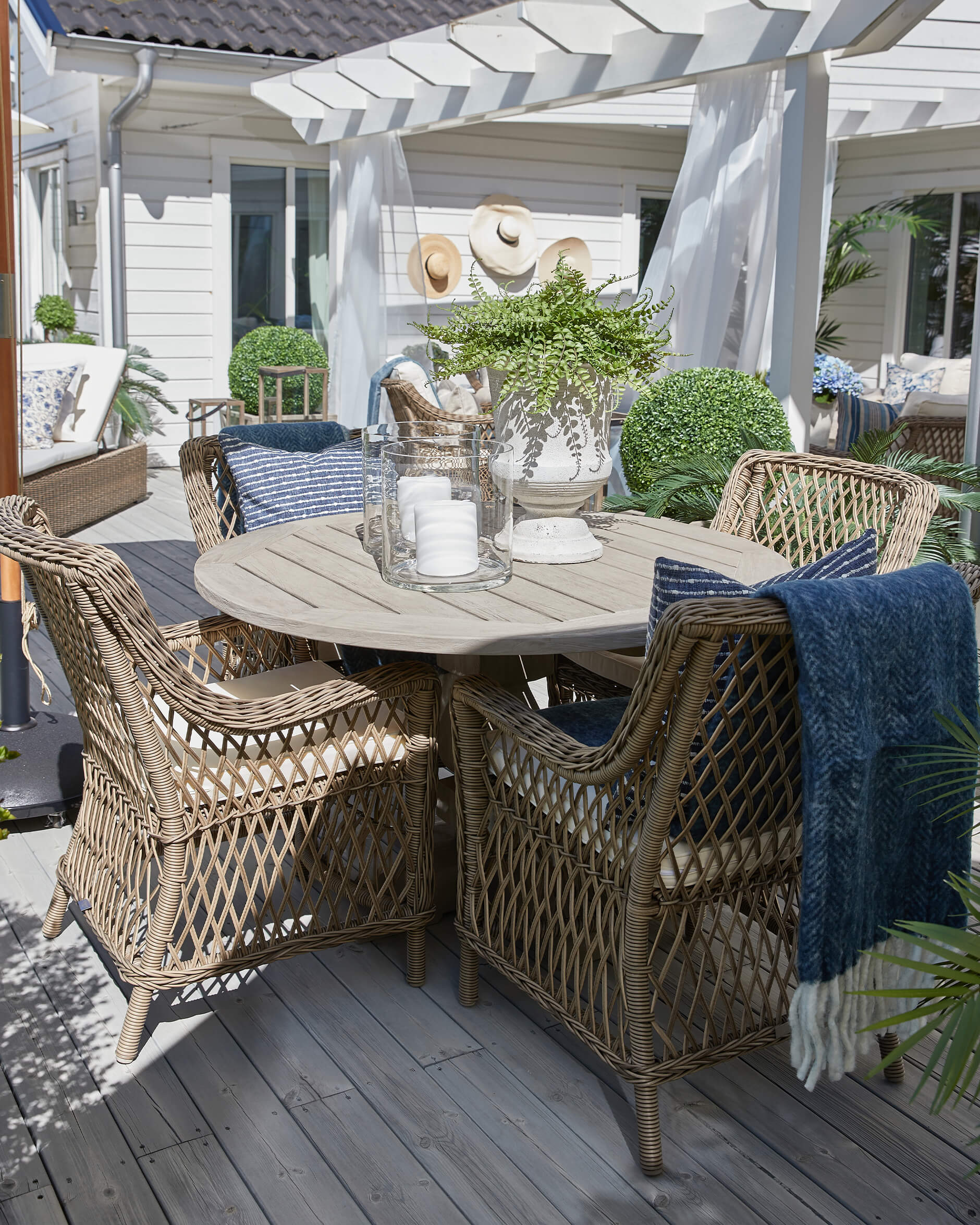 French-ruokapöytä, charcoal OUTLET