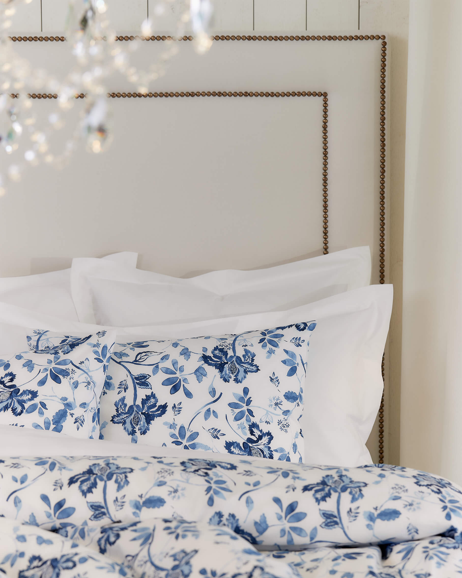 Montrose sänggavel off-white