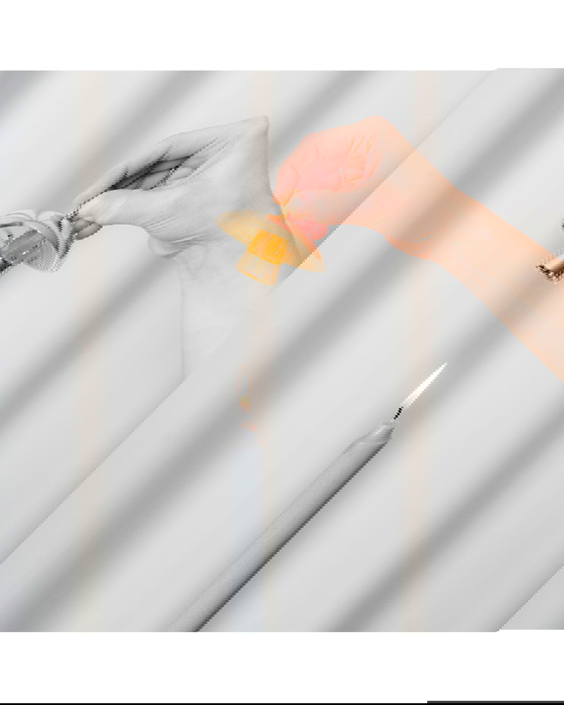 Flora ljussläckare mässing