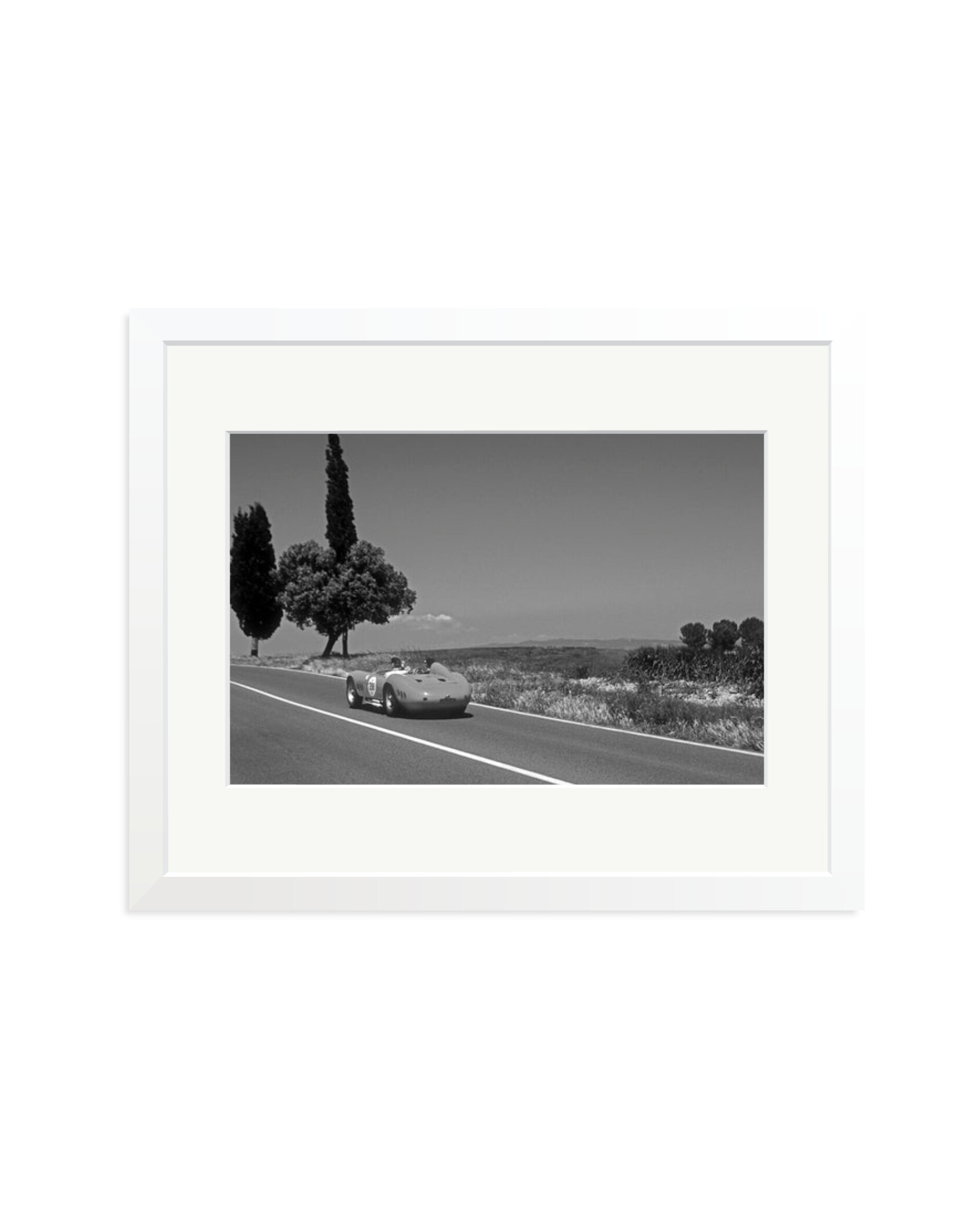 Maserati 300S in Italy White / Medium