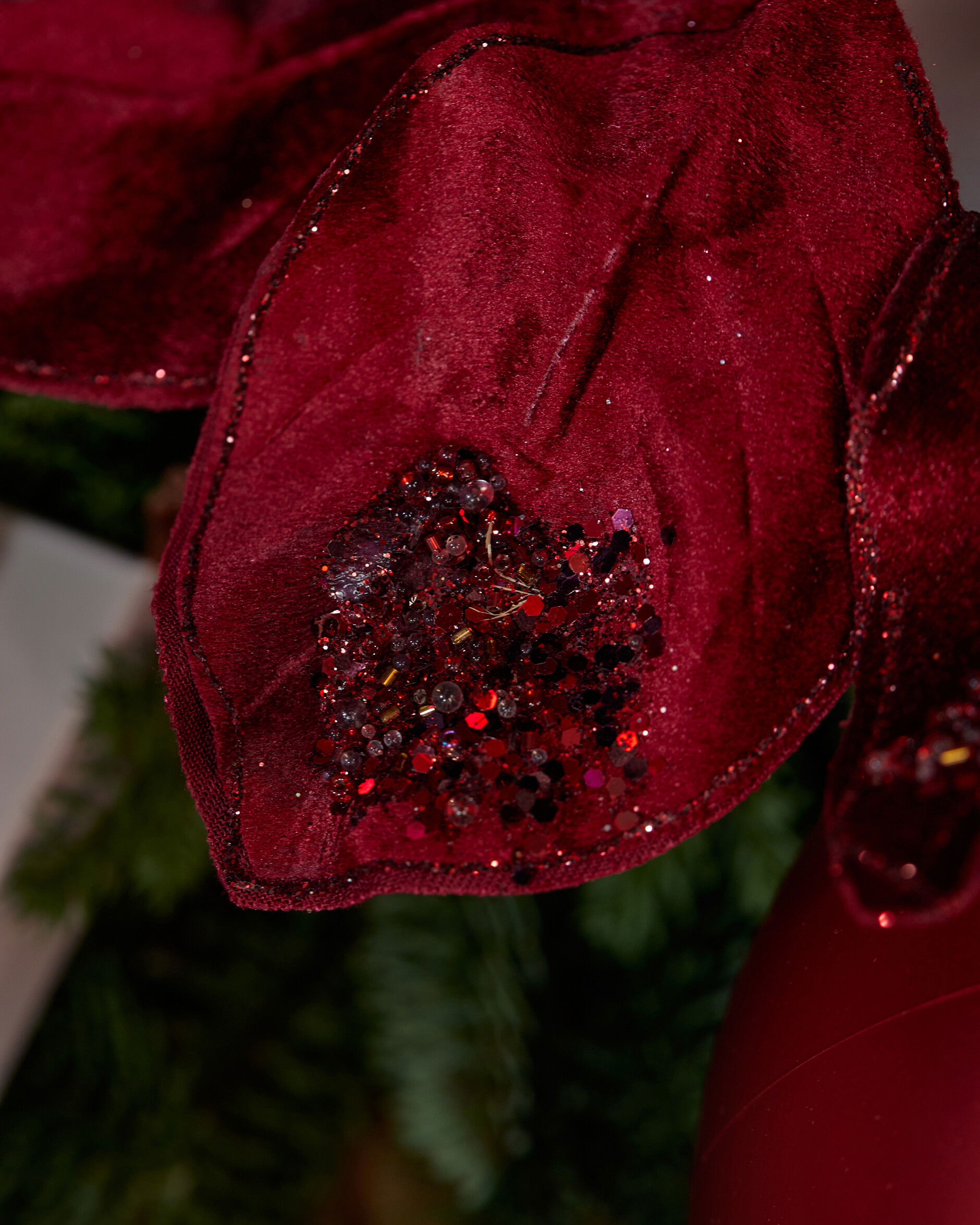 Magnolia Leaves dekorationsgren vinrød