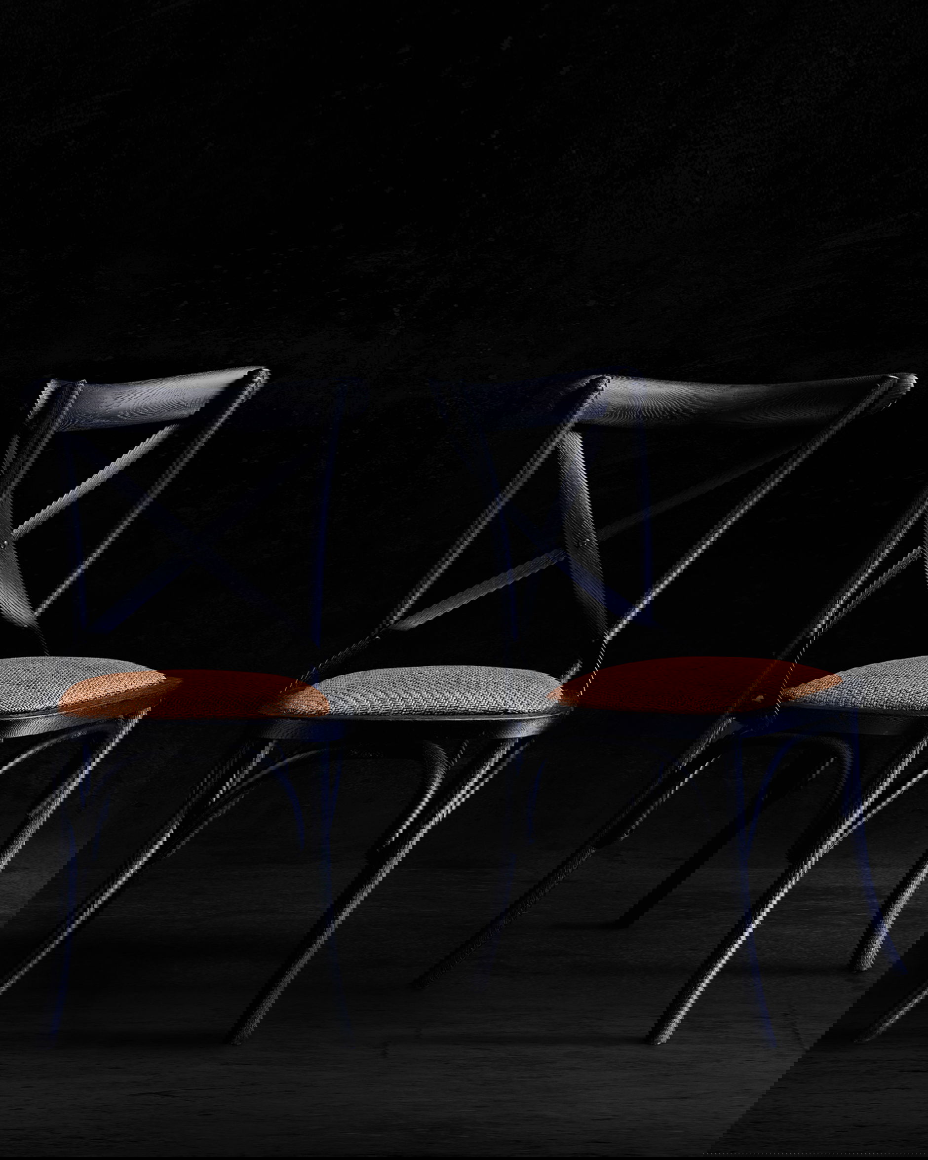 Newport Cross matstol svart