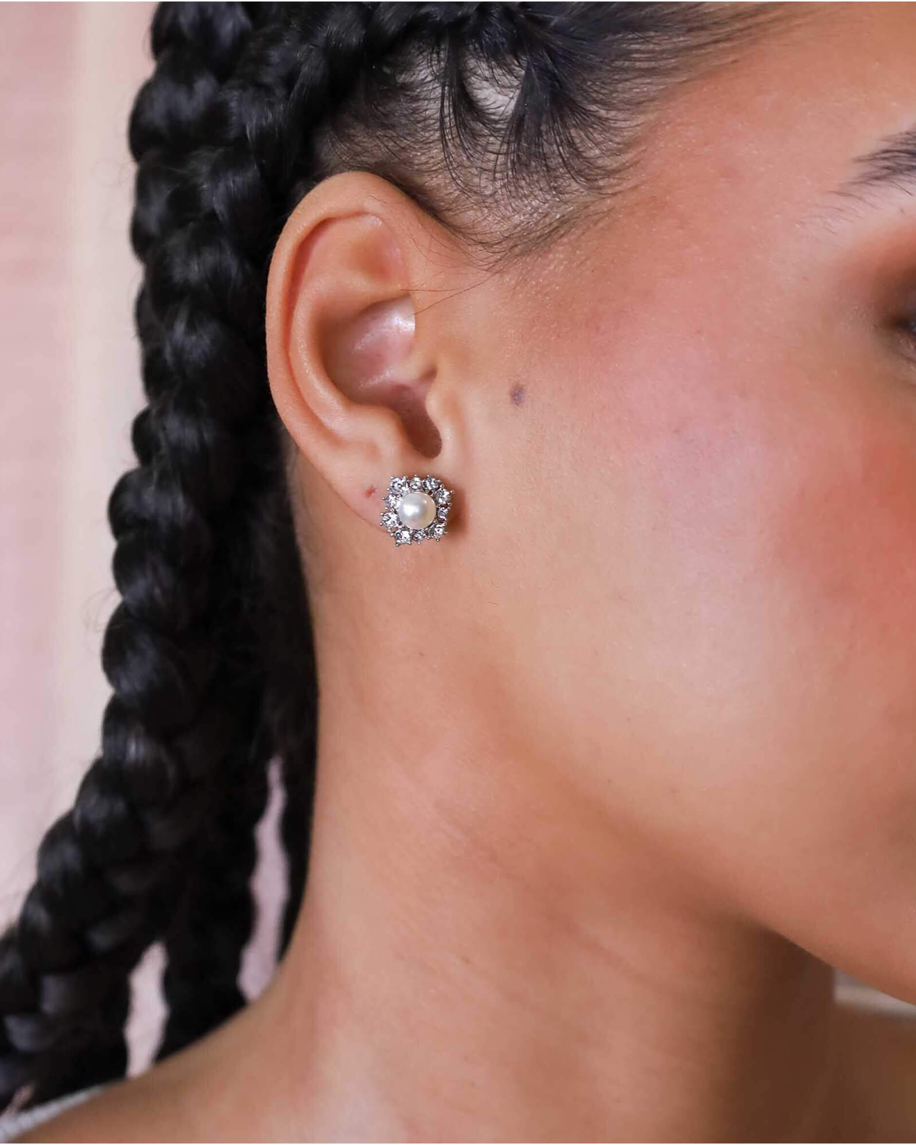 Emily pearl örhängen ivory