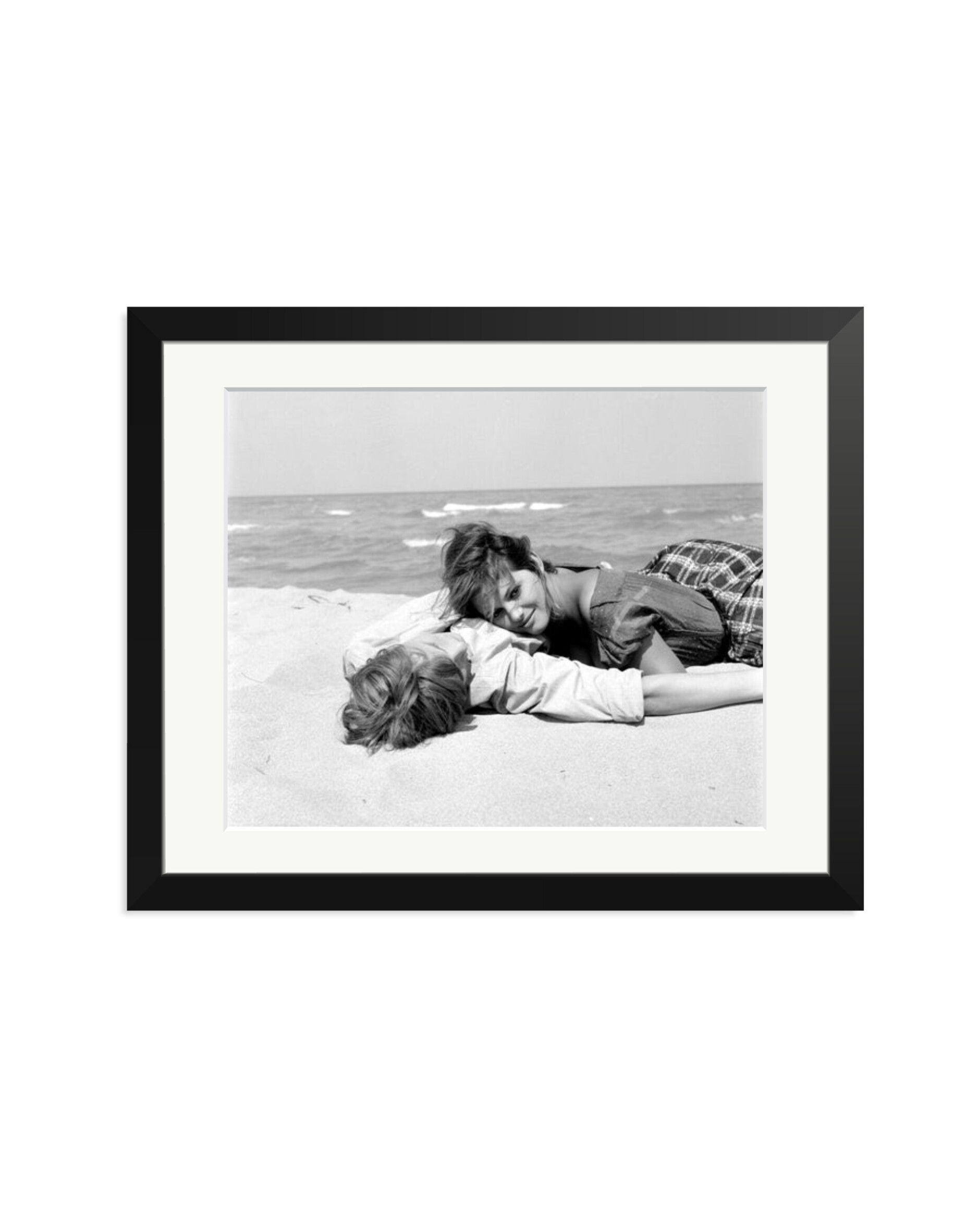Jacques Perrin and Claudia Cardinale Black / Medium