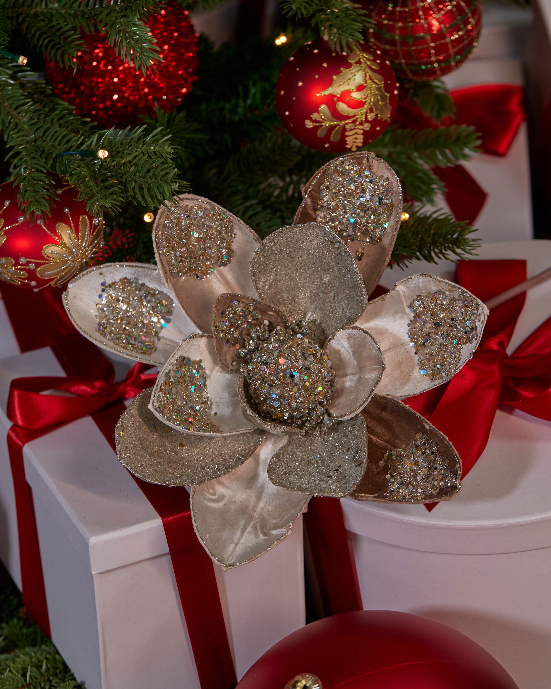 Magnolia decoratietak champagne