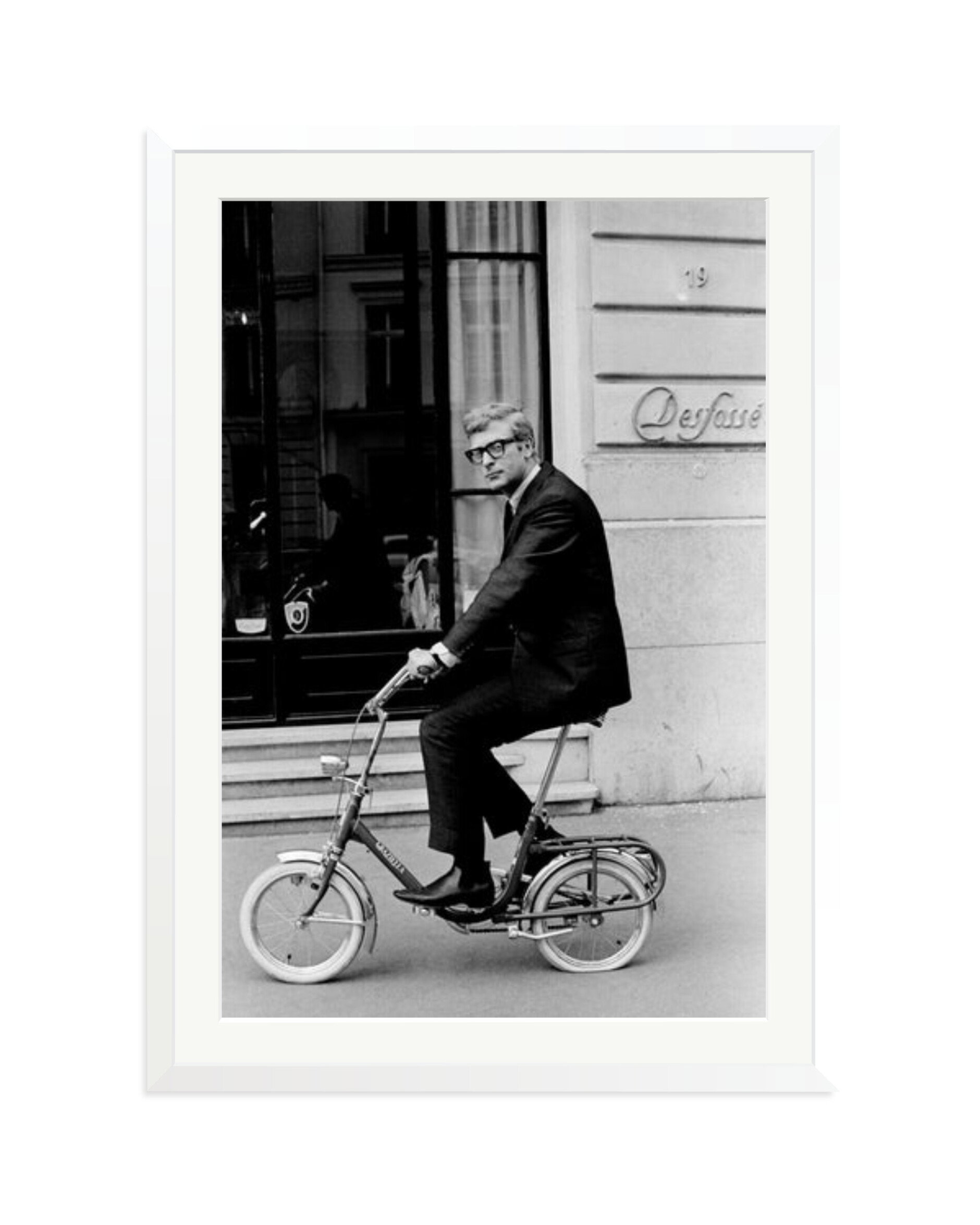 Michael Caine on His Bike White / XXL