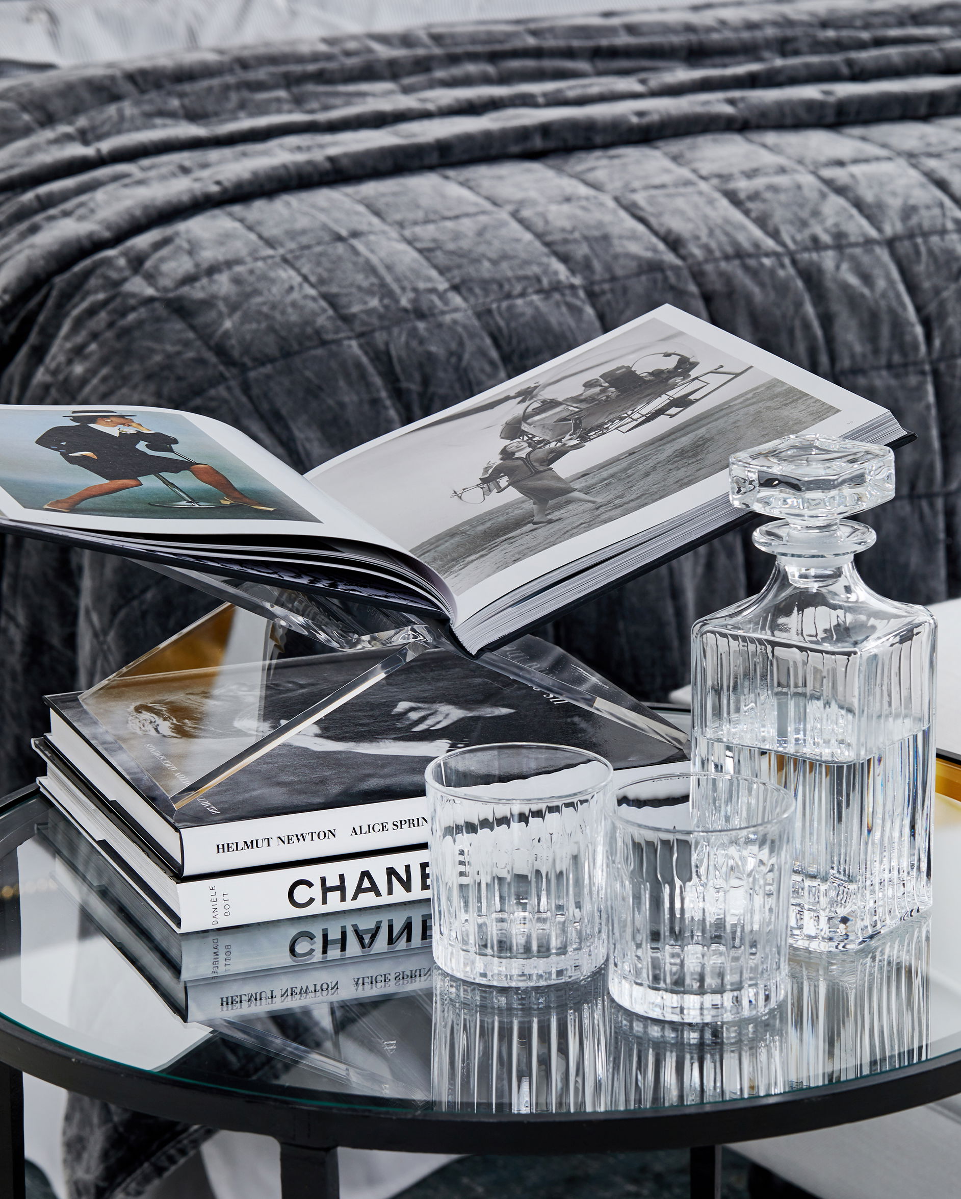 Bokstöd transparent