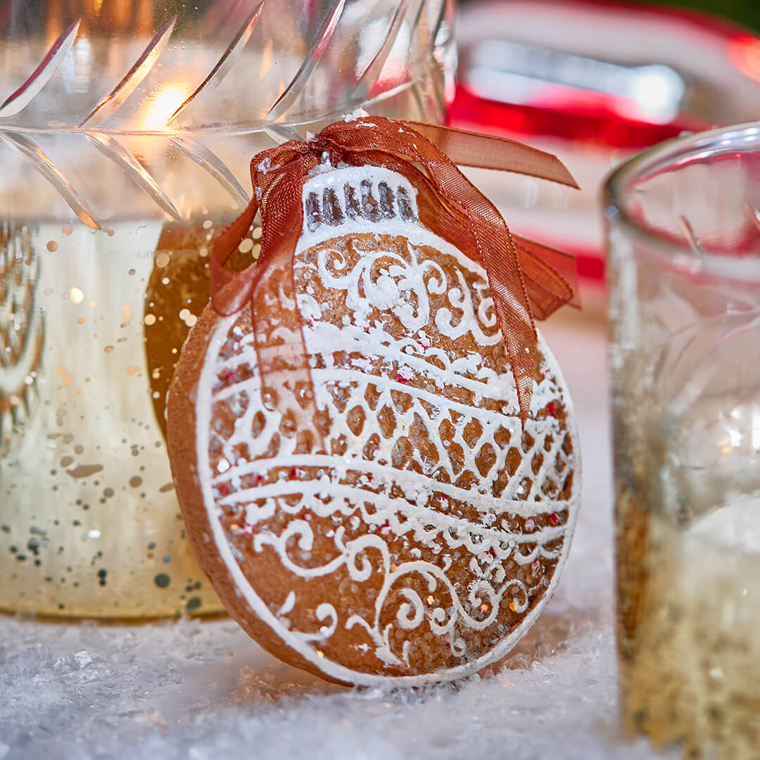 Clovelly pepperkake julekule juletrepynt
