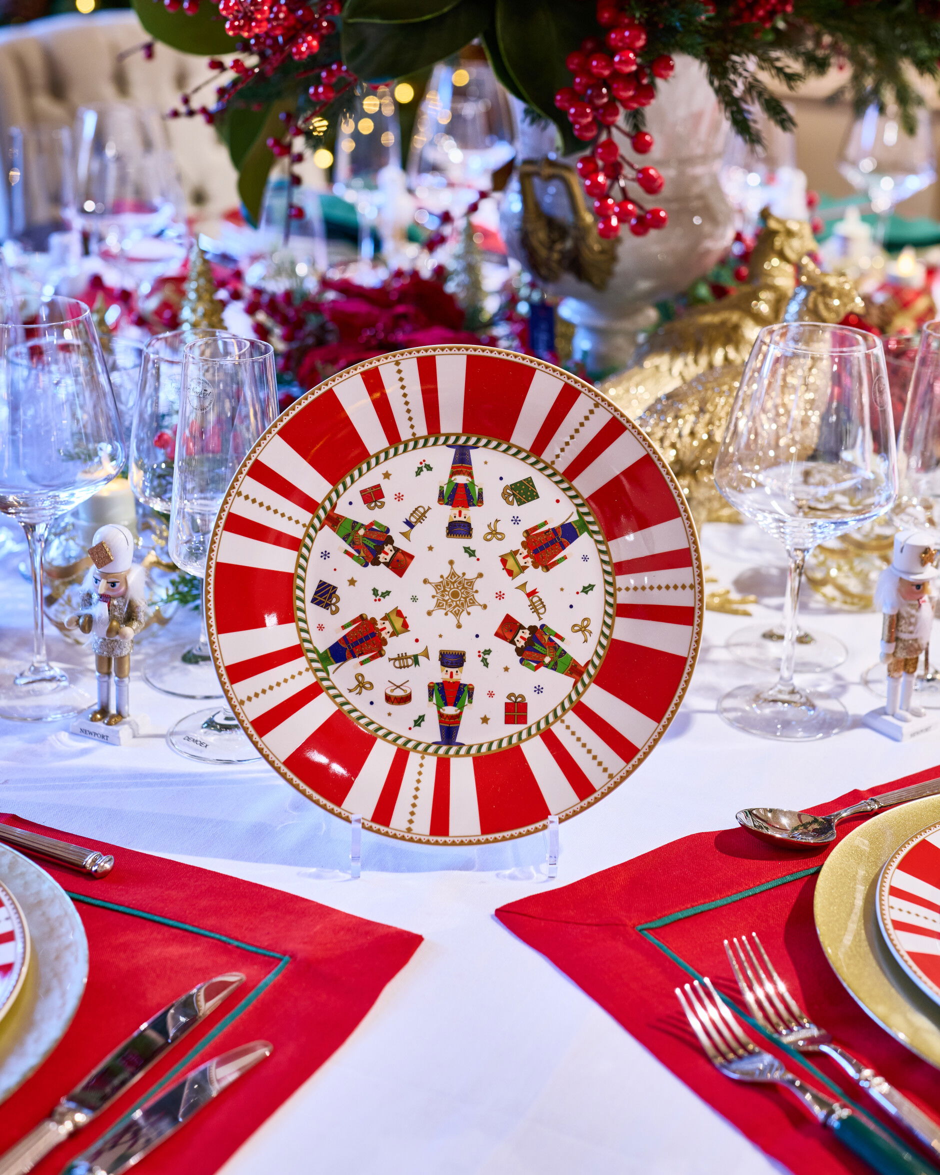 Balthazar Dinnerware Set Of 18