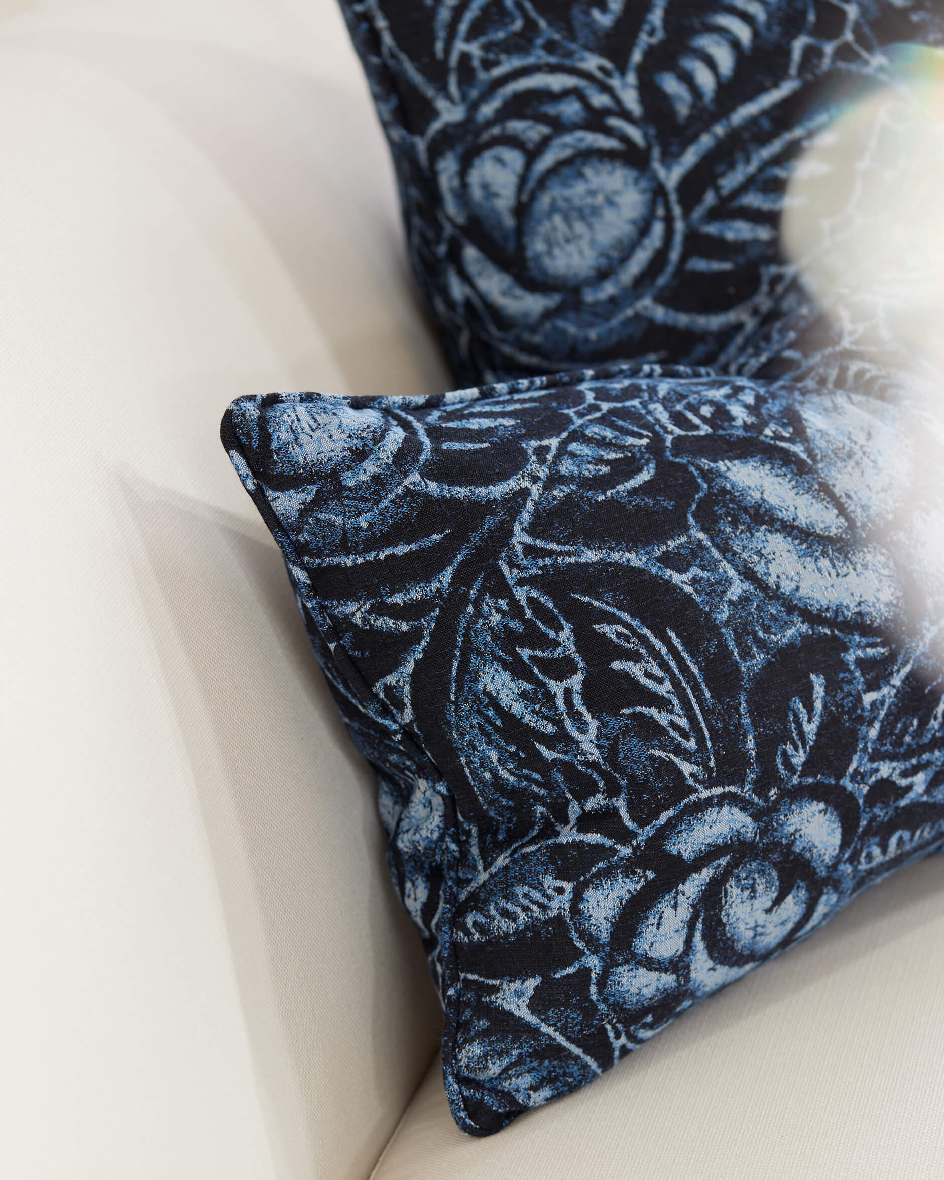 Hacienda Floral kuddfodral carribean