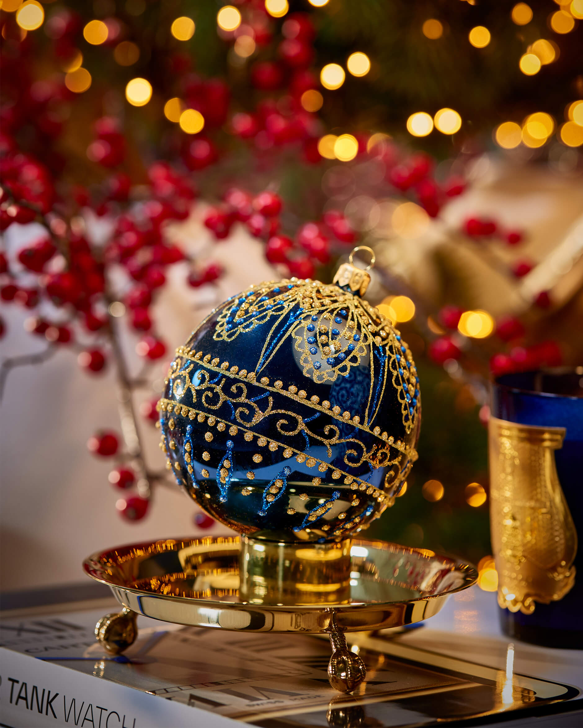 Lux Balthazar Weihnachtskugel blau/gold 10cm