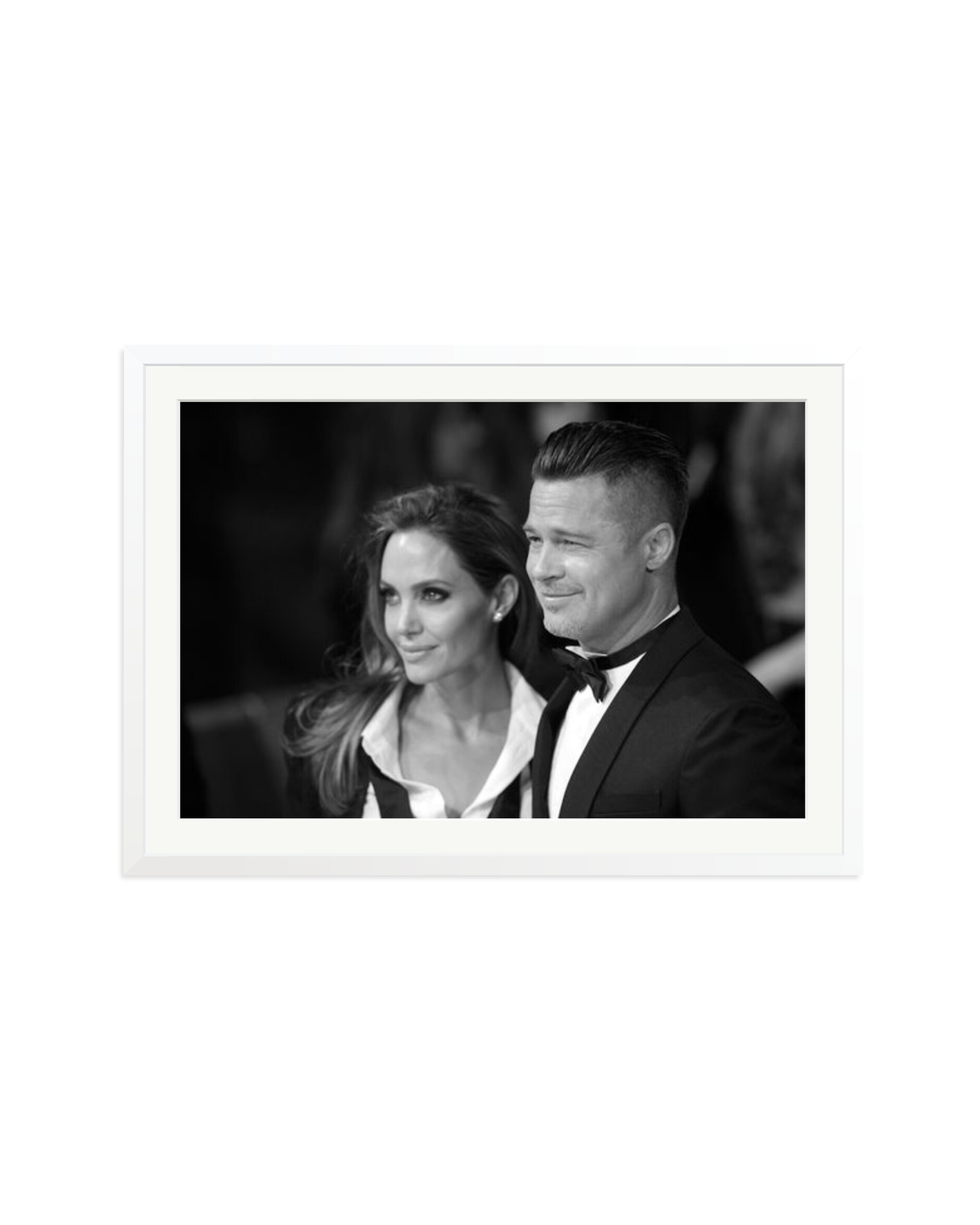Brad Pitt and Angelina Jolie White / XXL