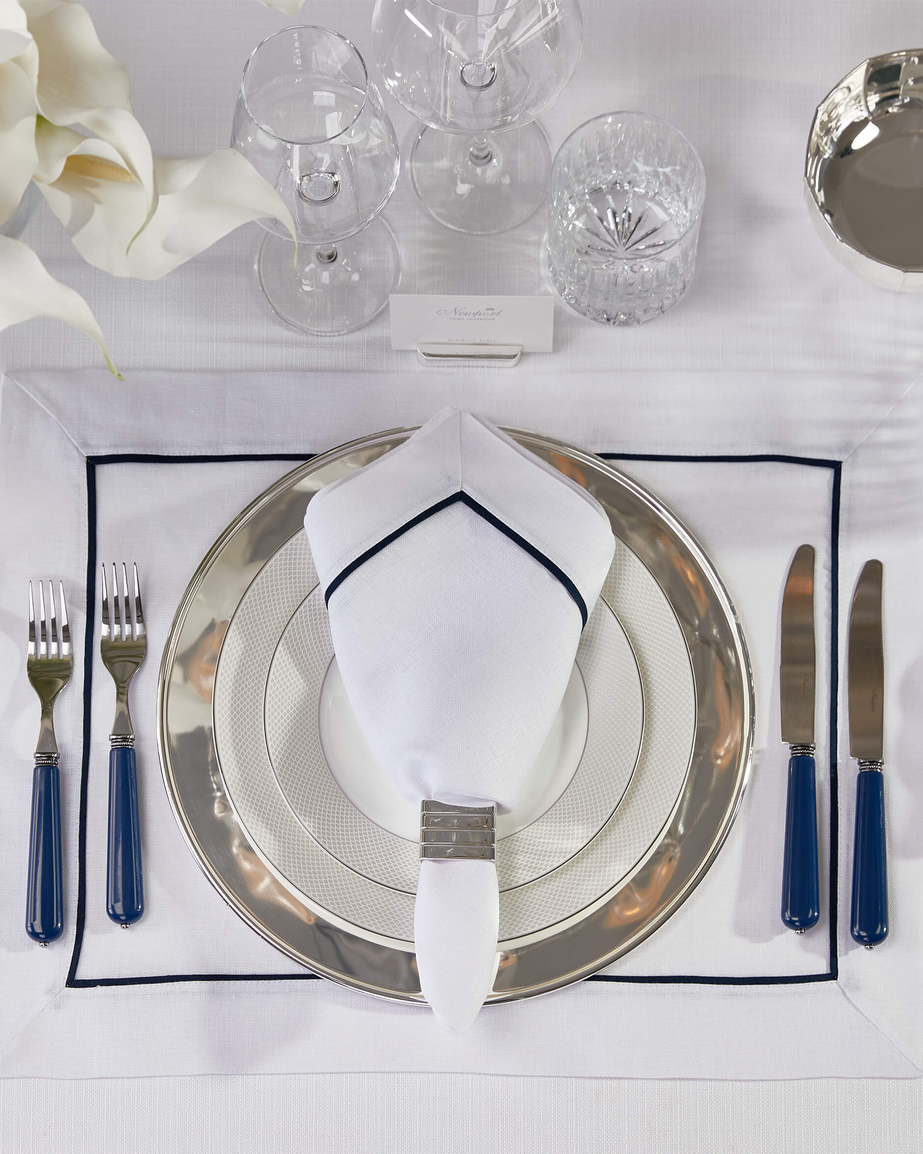 Newport Indigo Blue aterinsarja 24 osaa