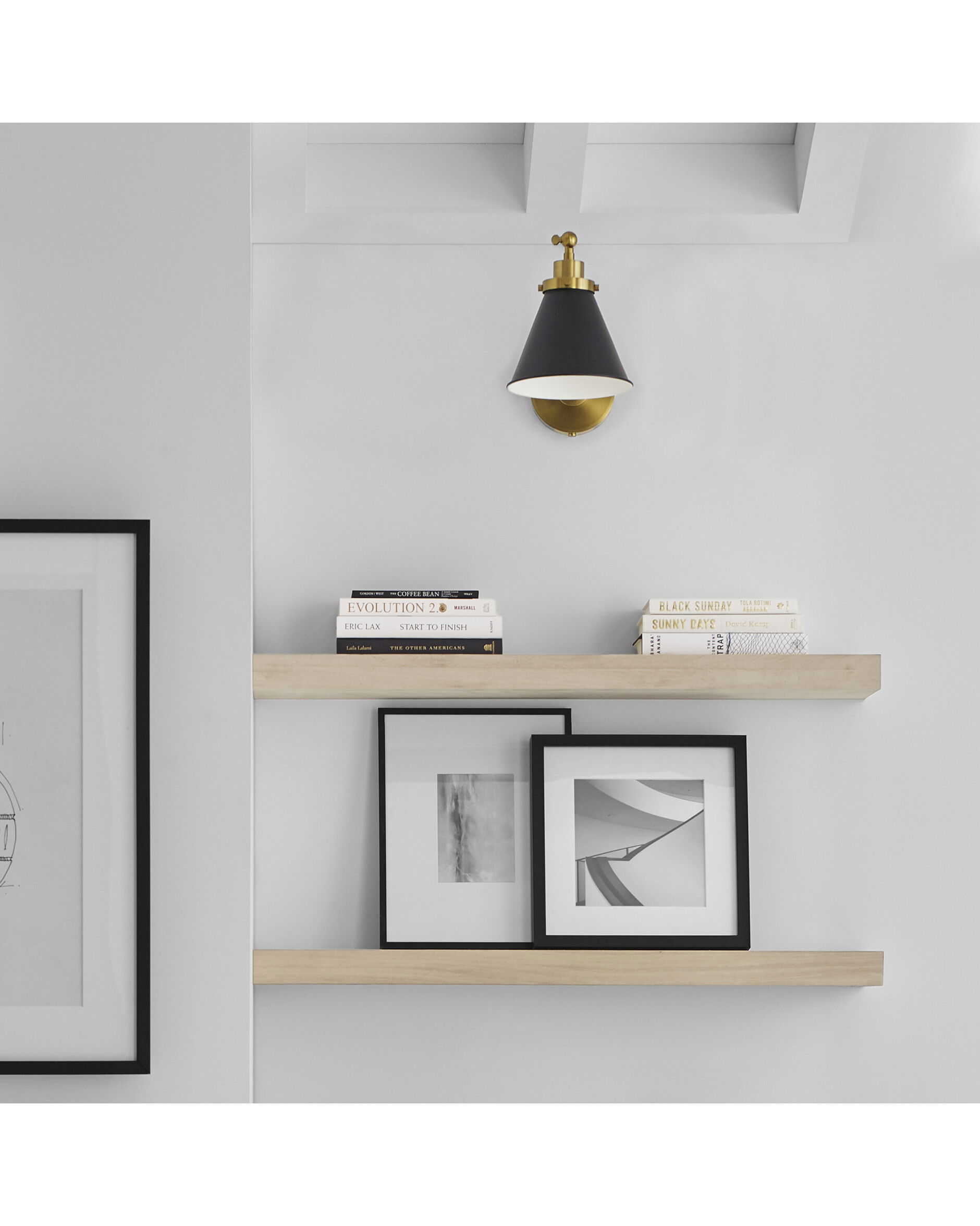 Wellfleet vägglampa svart/mässing