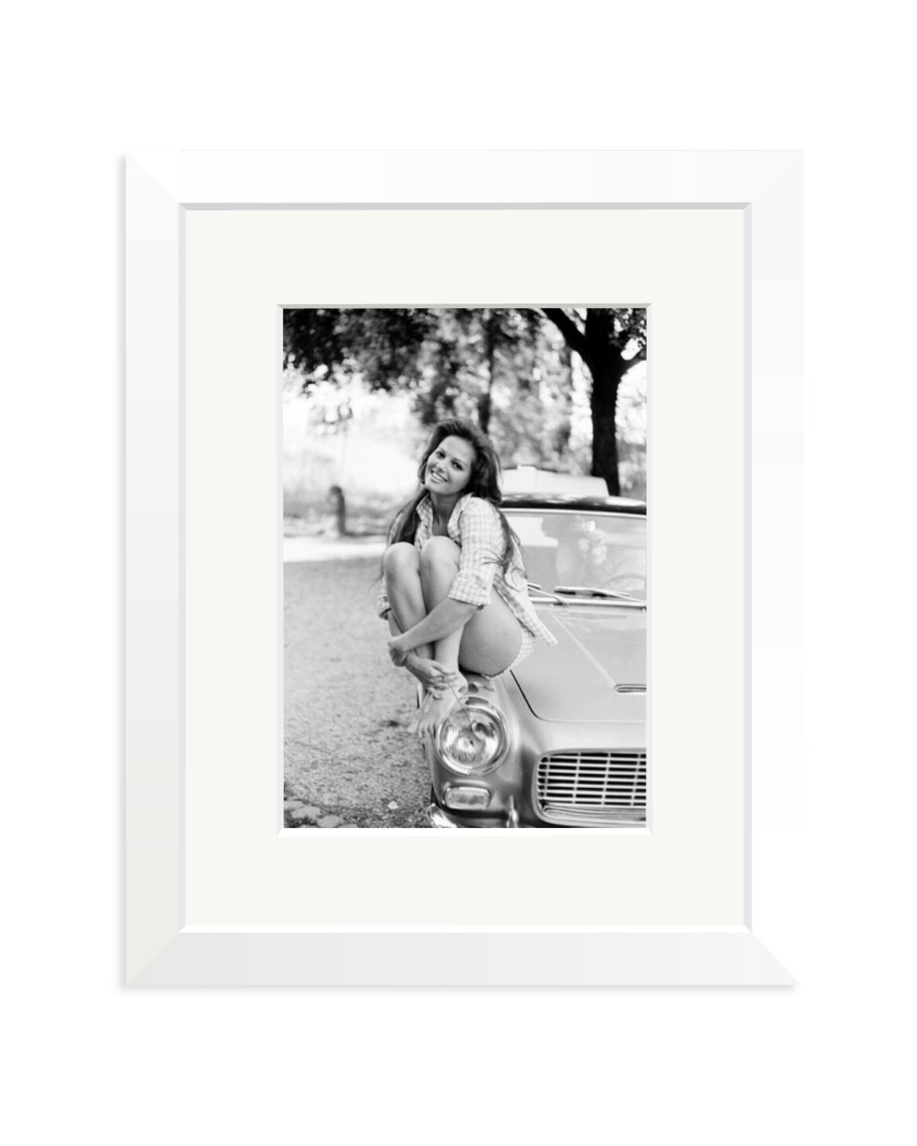 Claudia, 1961 White / Small