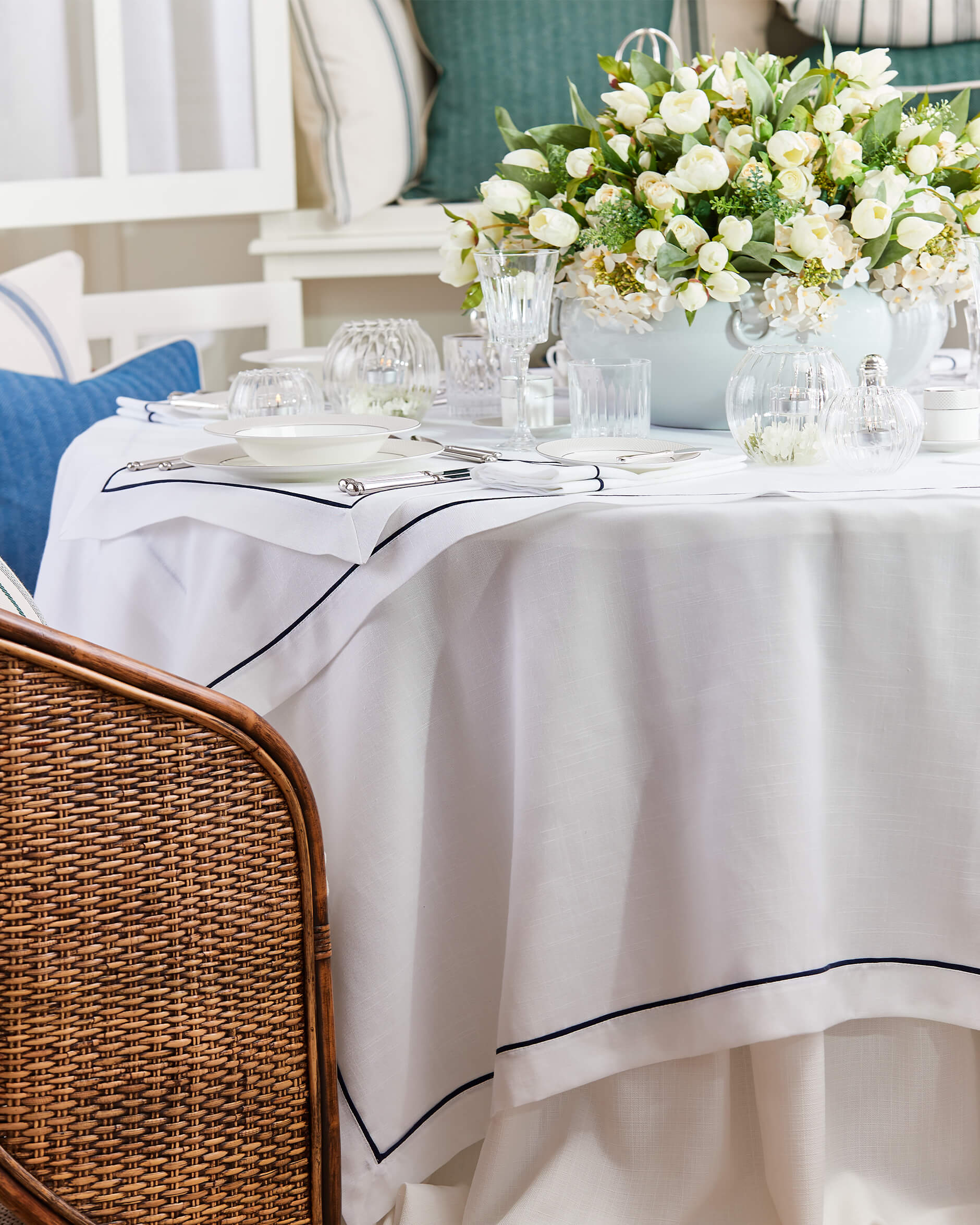 Castleford bordsduk vit/blå