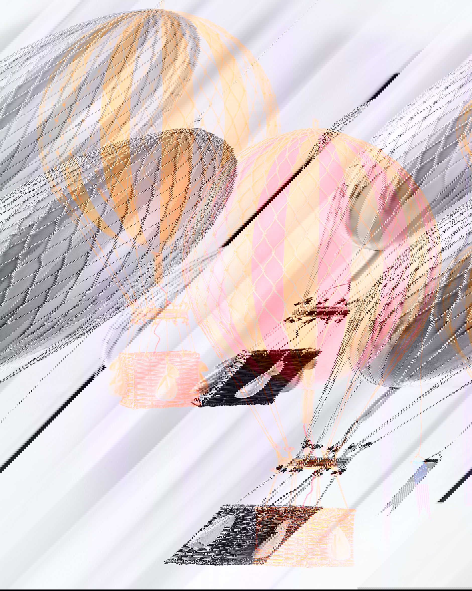 Royal Aero, White/Ivory