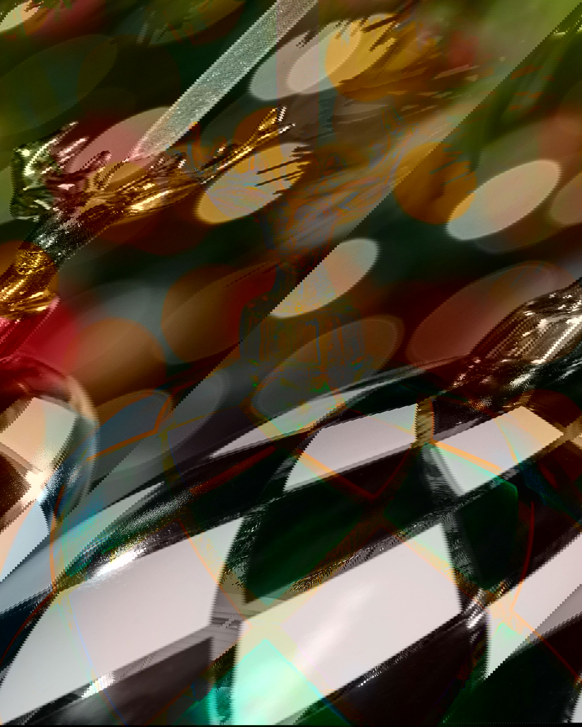 Damian Bauble Green/White 10cm