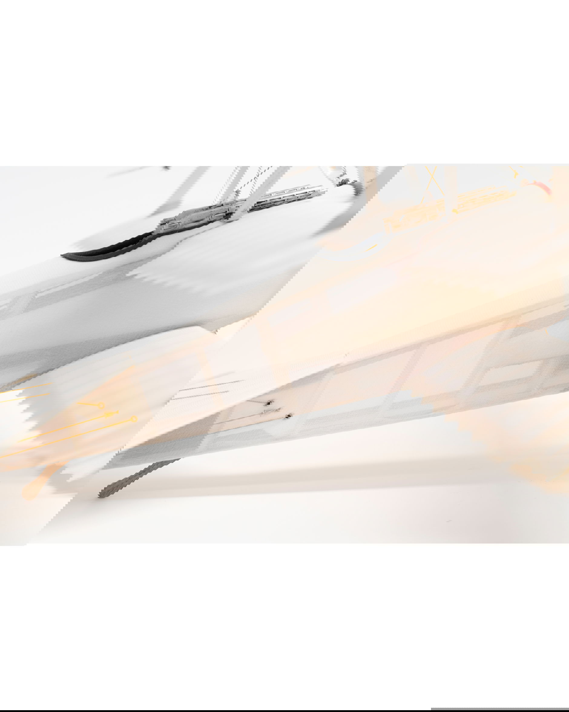 Triplane modellflygplan transparent