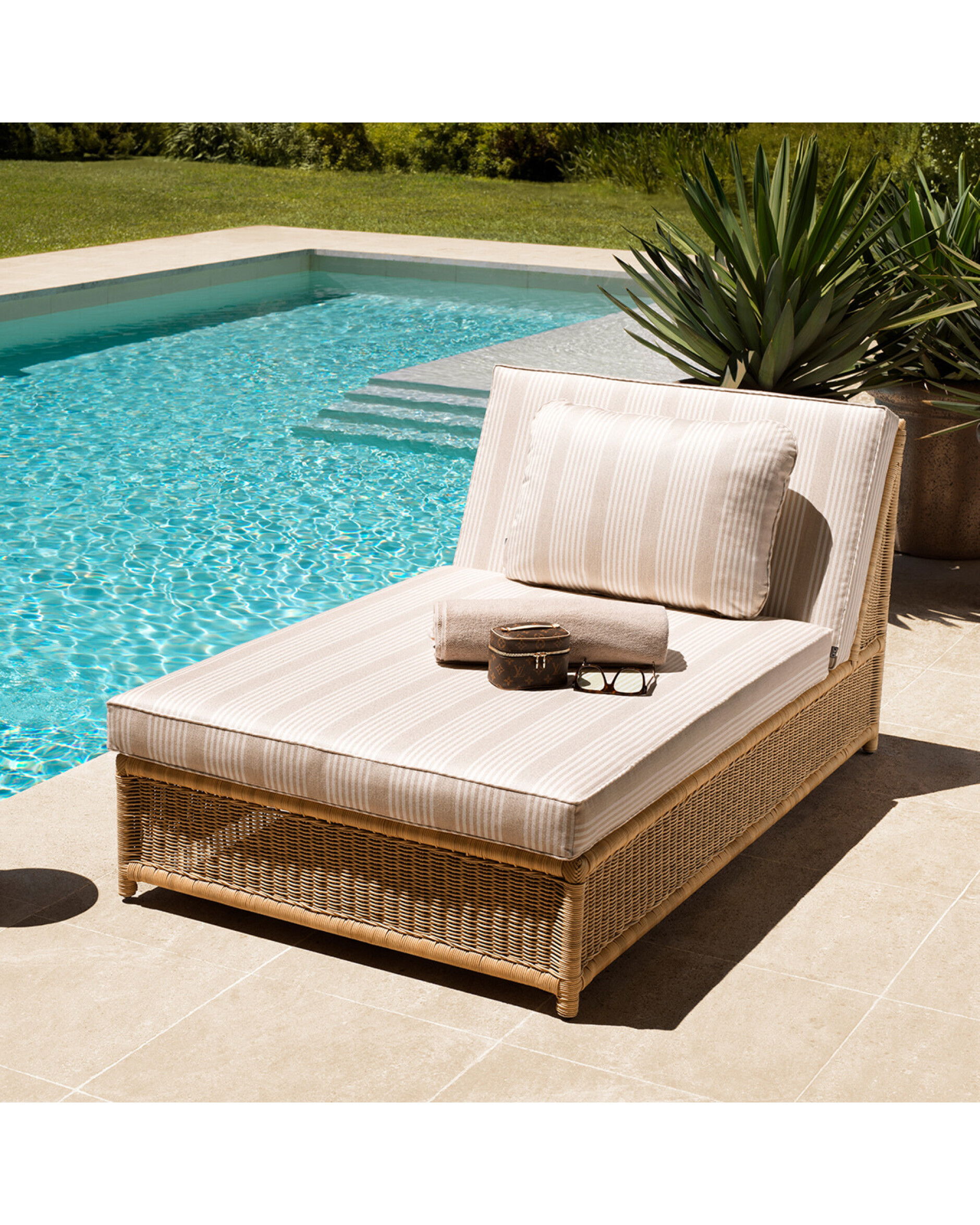 Hampton Outdoor Daybed saville beige