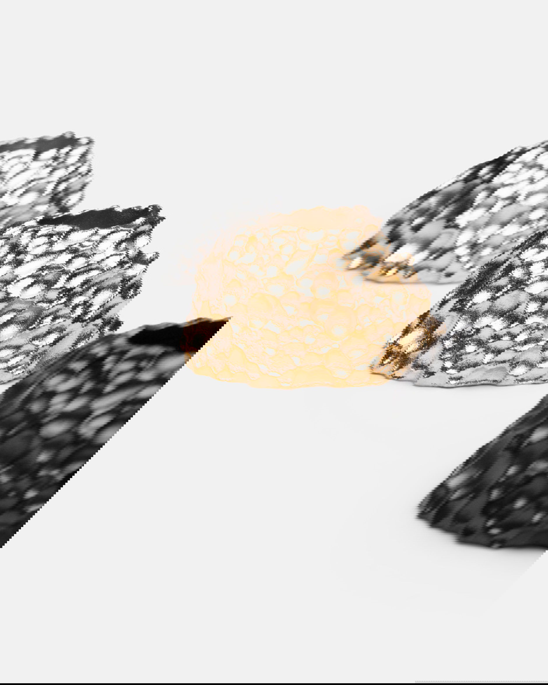 Opaque Objects -kynttilälyhty, kulta