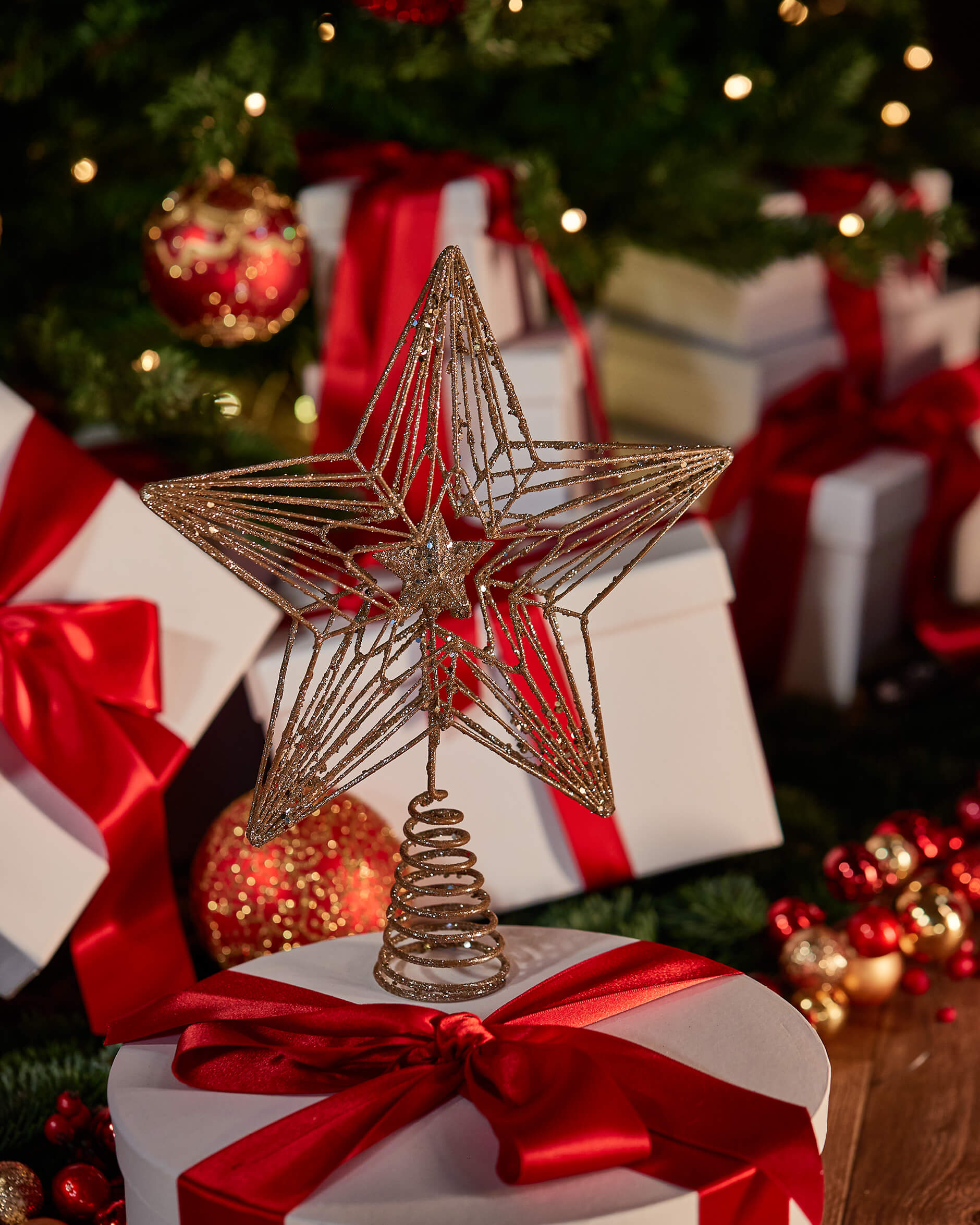 Evie Tree Topper Champagne