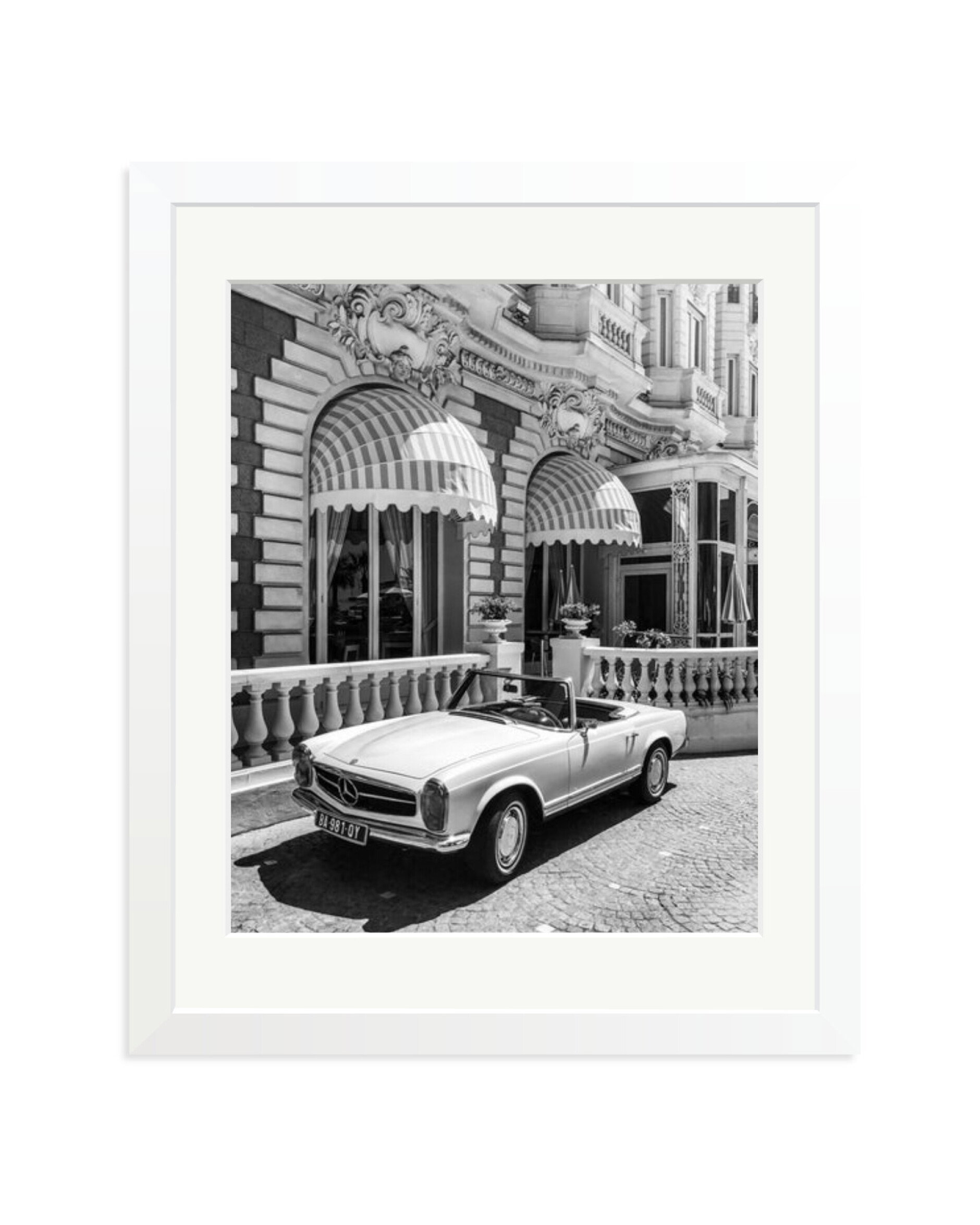 Topless at the Carlton White / Medium