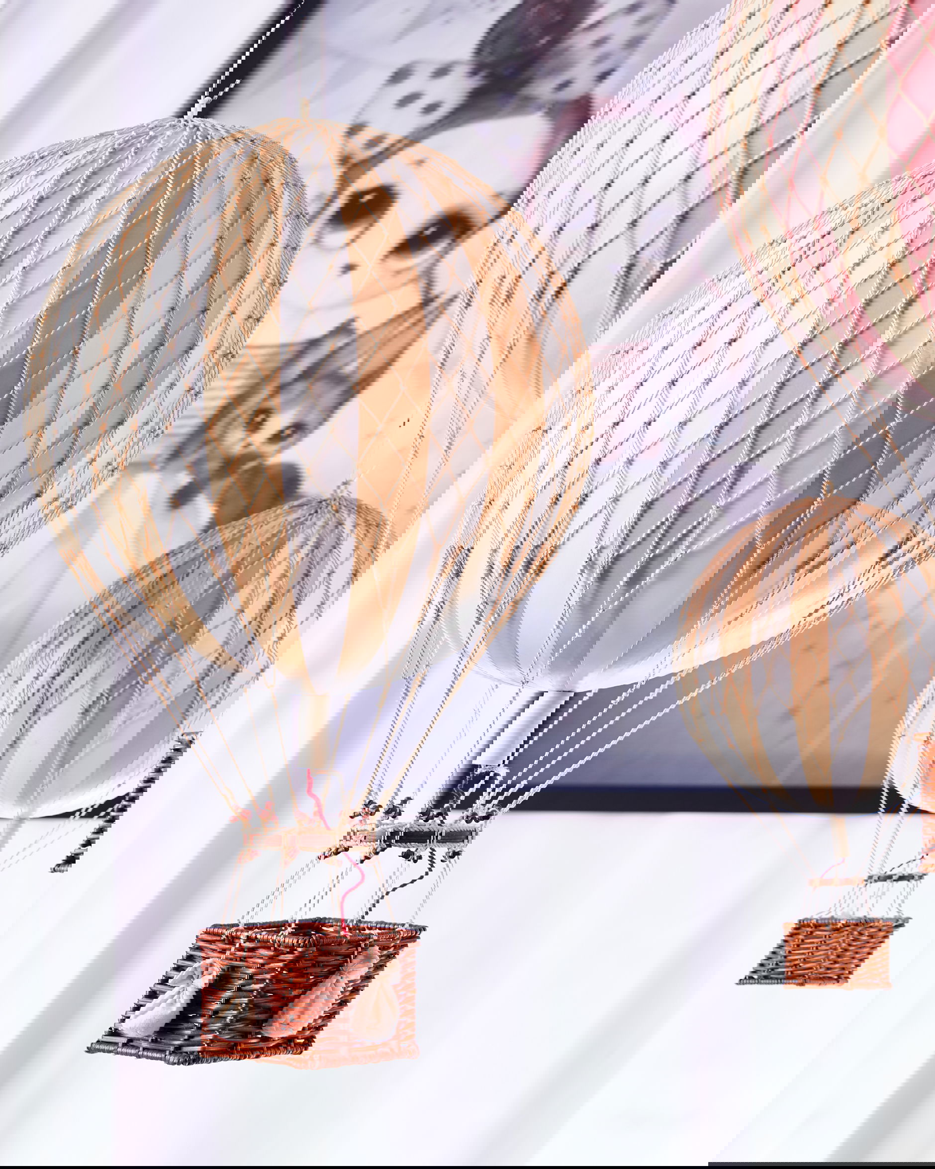 Royal Aero, White/Ivory