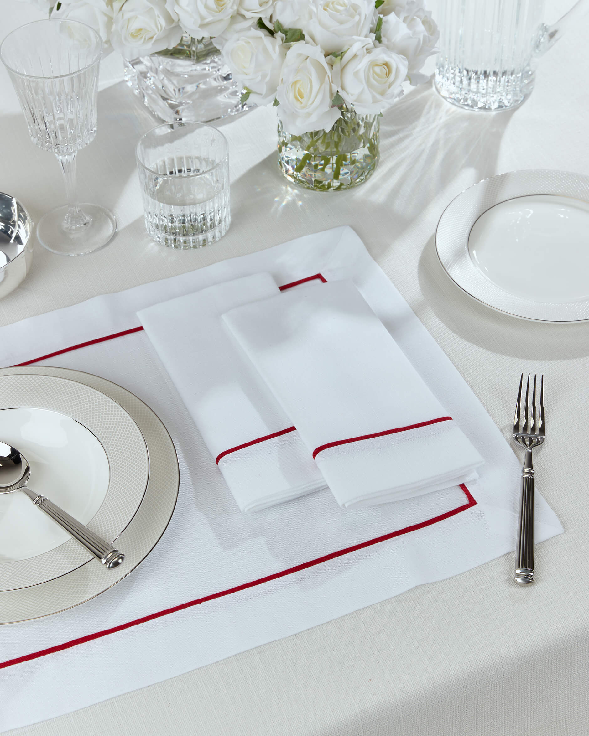 Castleford bordstablett vit/röd