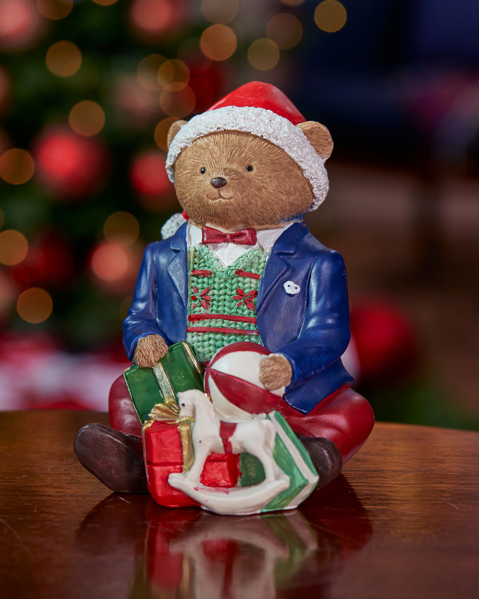 Conrad bjørn sittende juledekorasjon