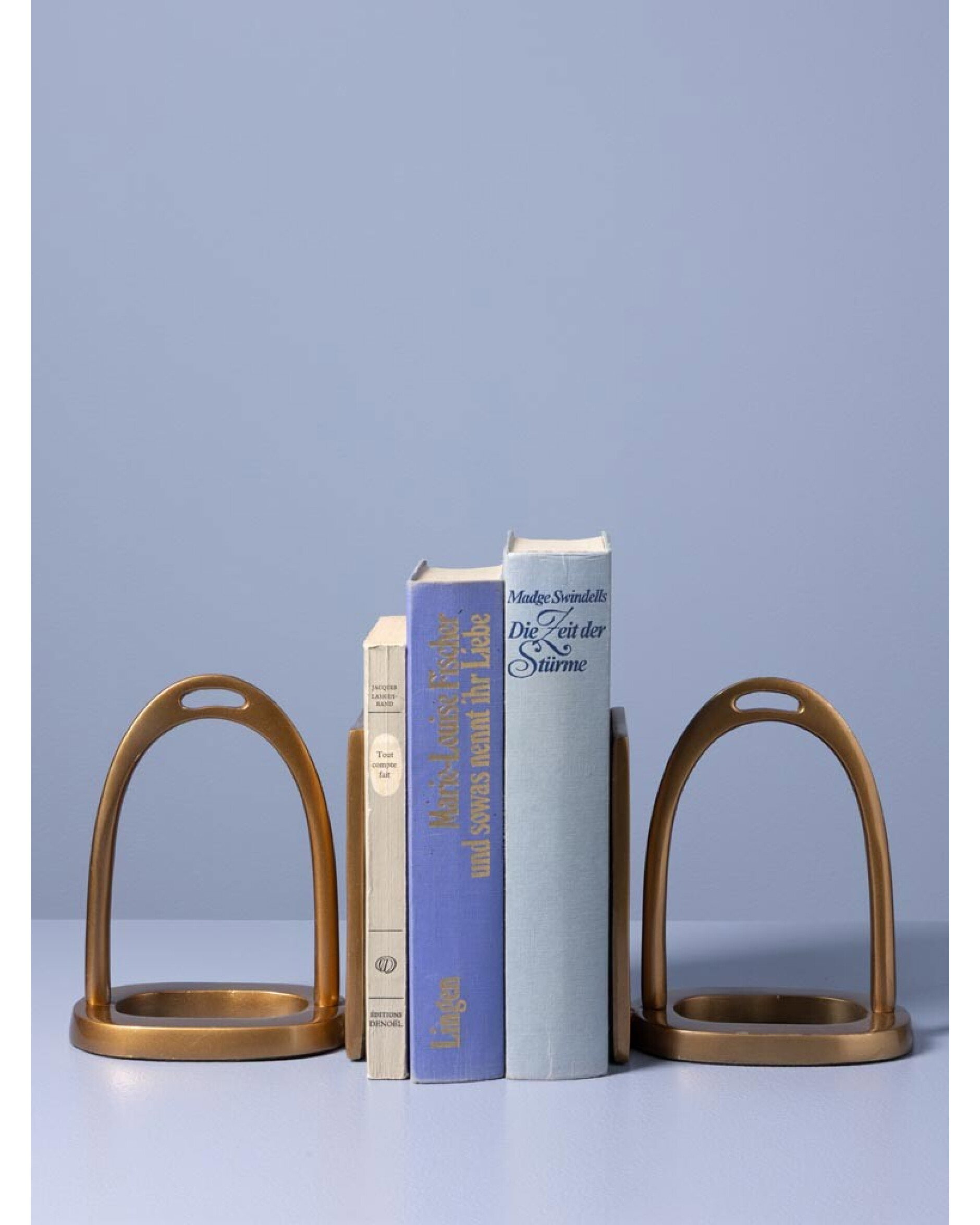 Stirrup bookend