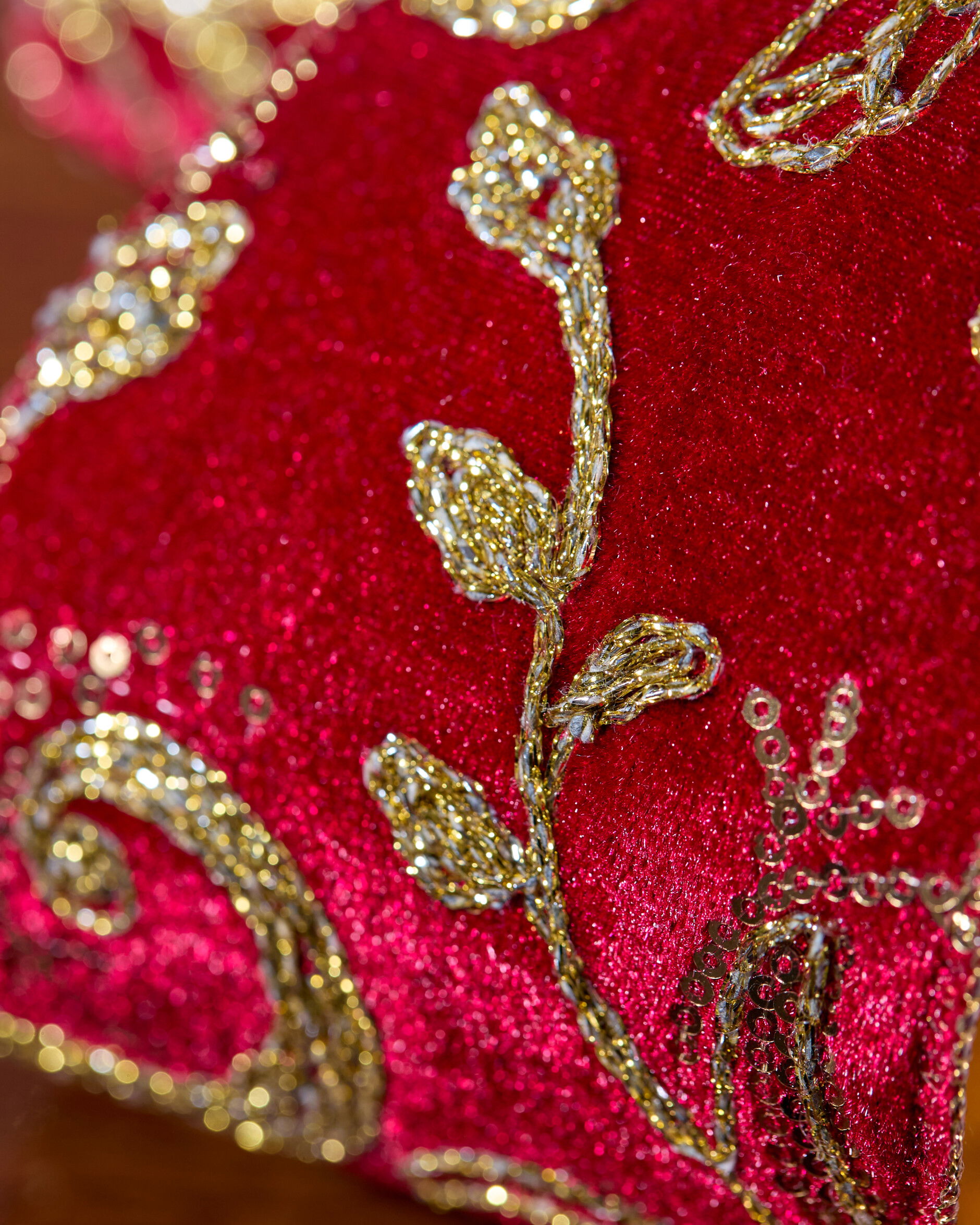 Lillian textiellint rood/goud 4,5m