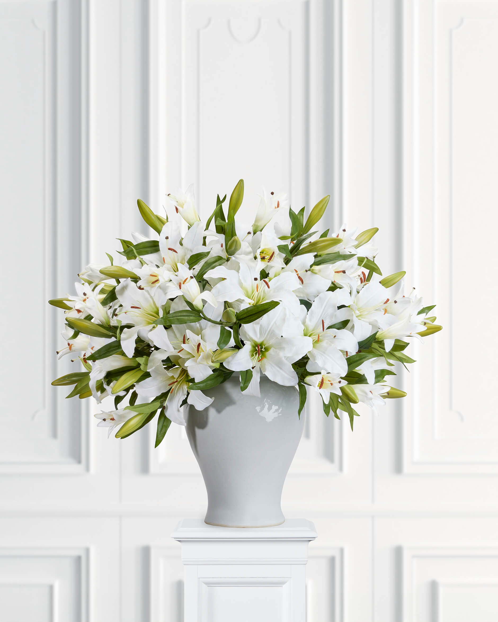 Alternativ bild 1 för Lilja snittblomma vit