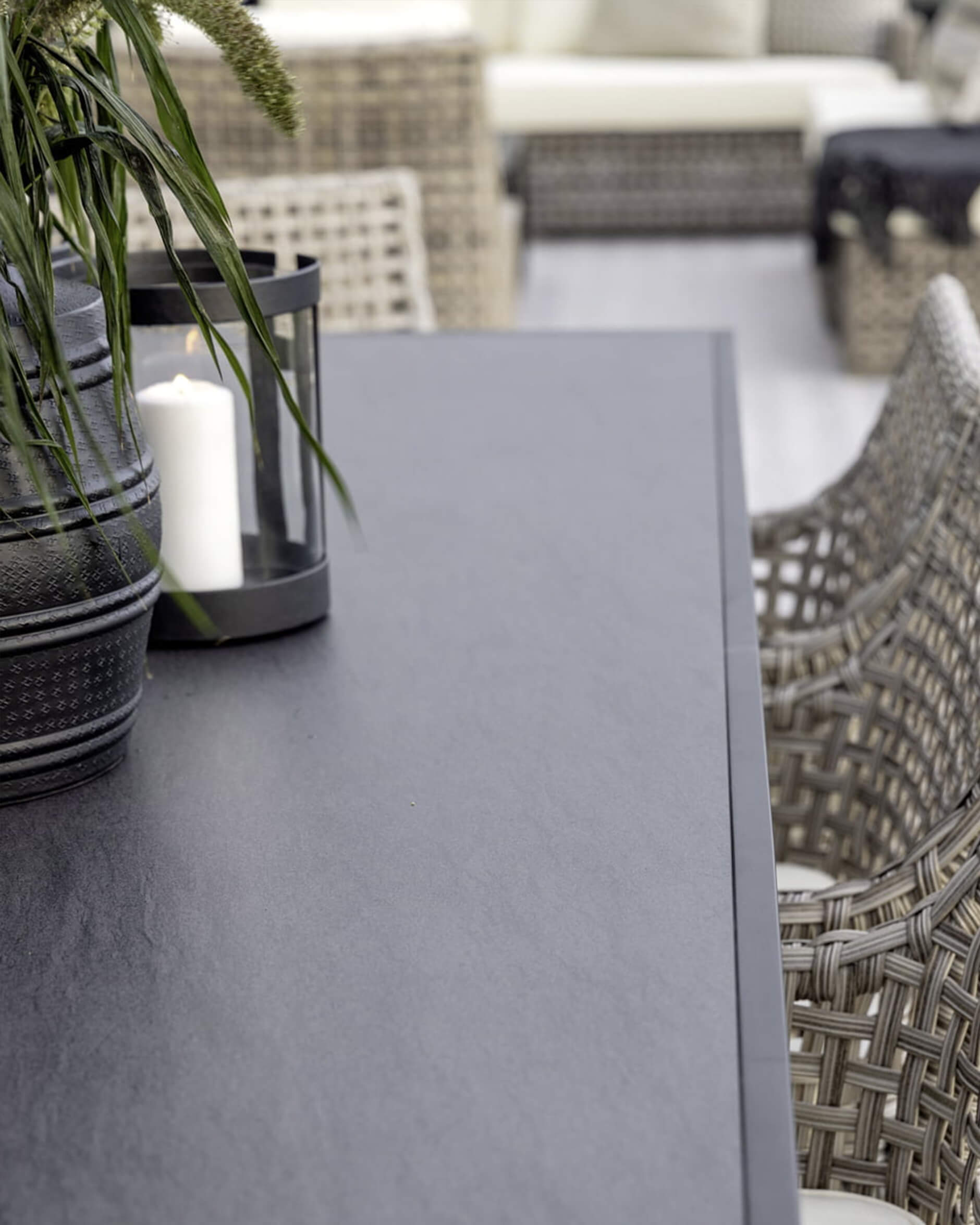 Romano matbord grafit