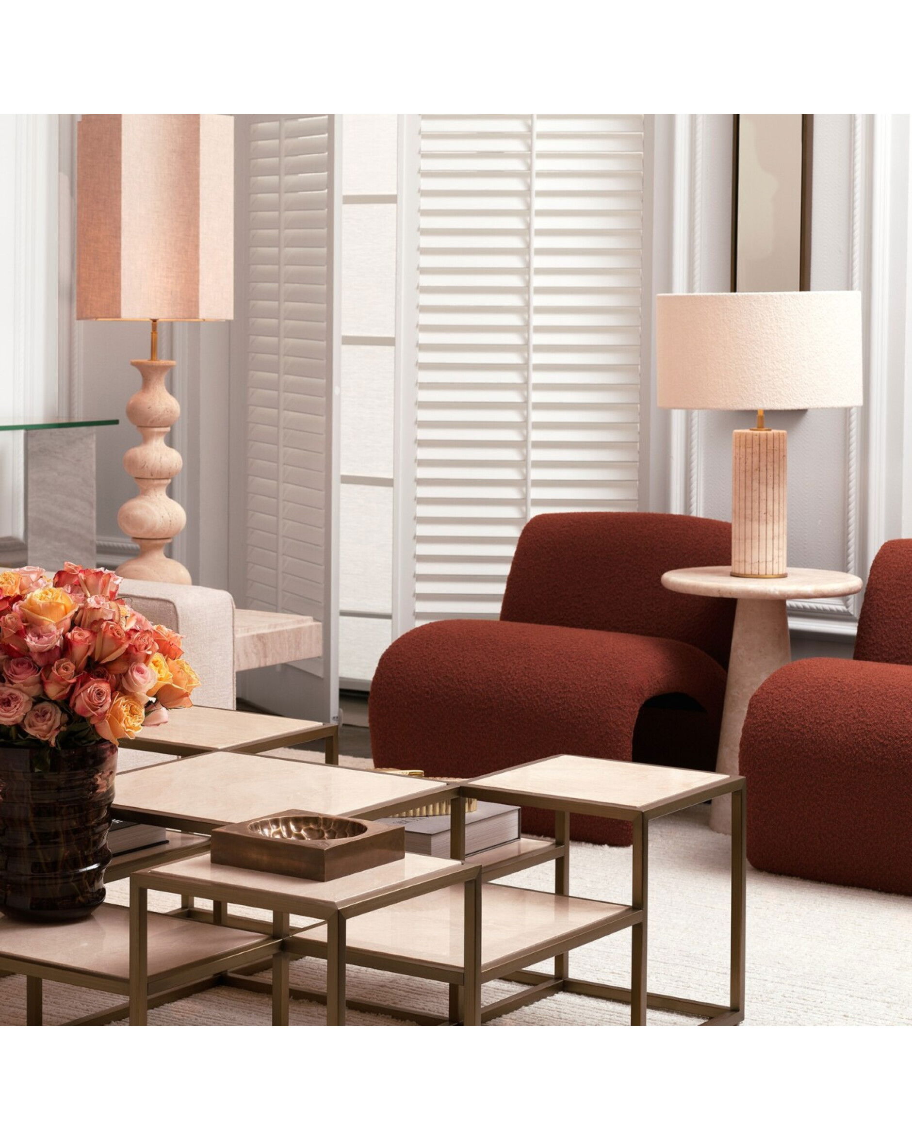 Giova bordslampa travertine