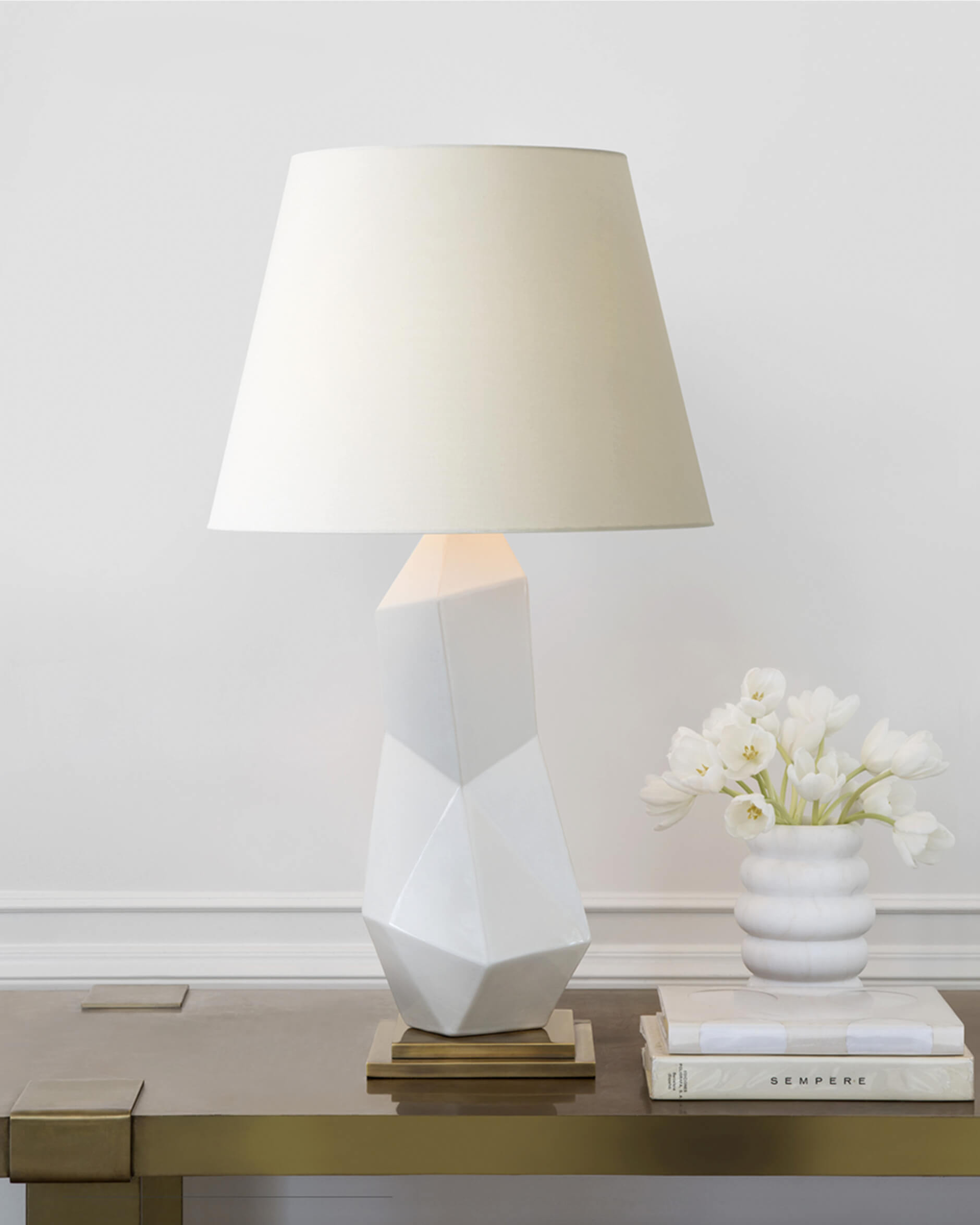 Bayliss bordslampa vit