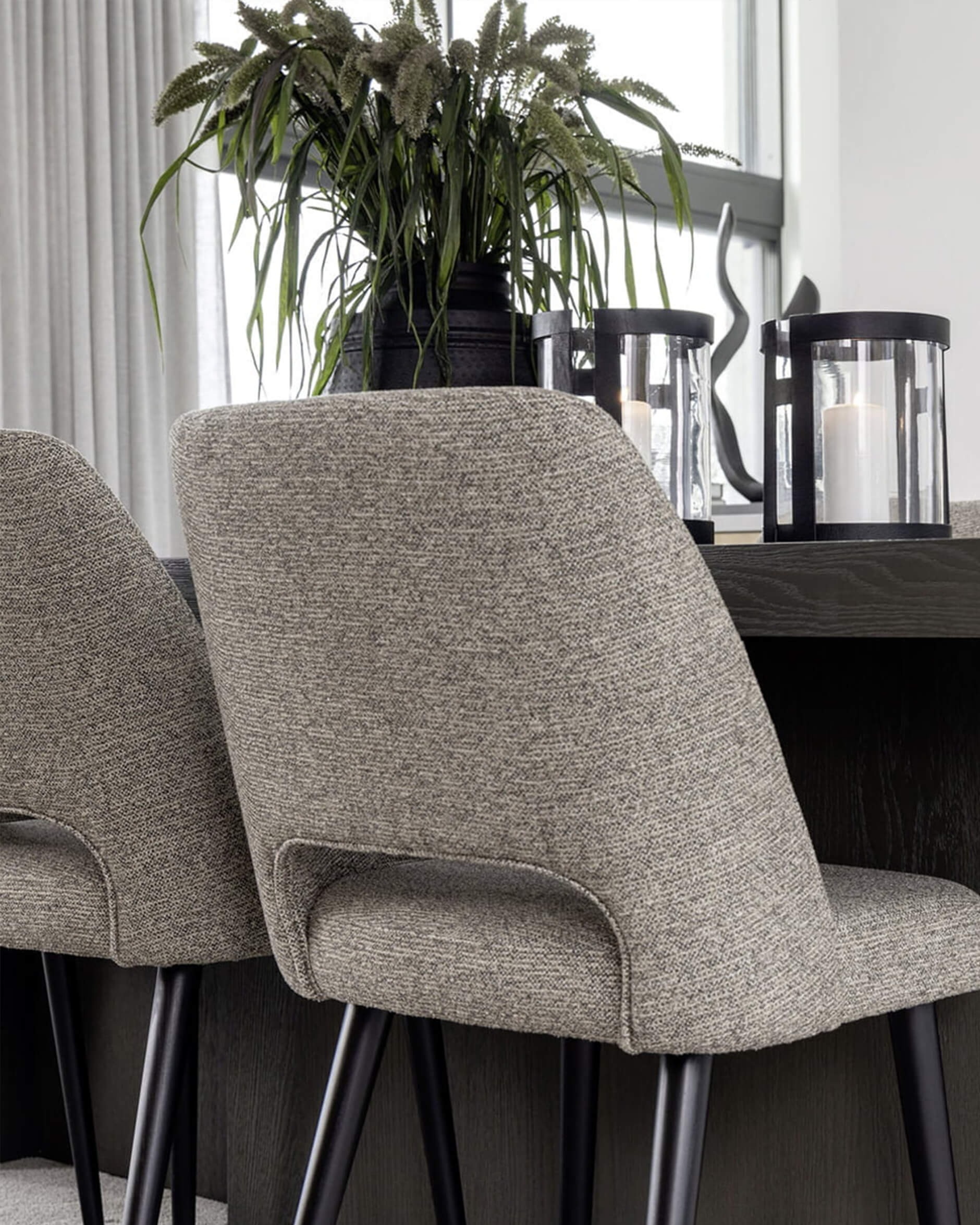 Enjoy matstol peek taupe