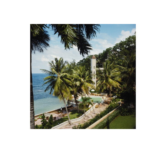 Bahamanian Hotel