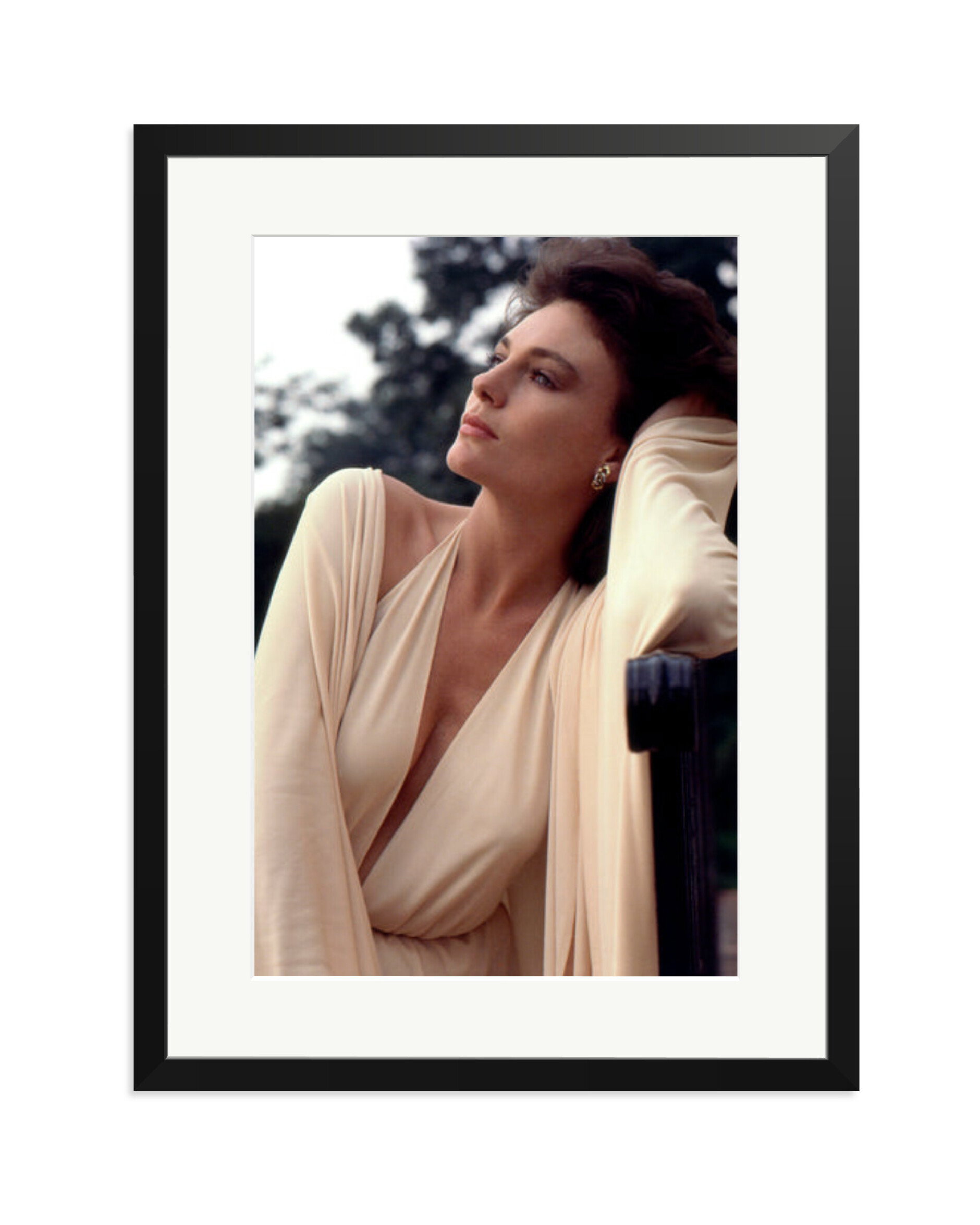 Jacqueline Bisset, 1973 Black / XL