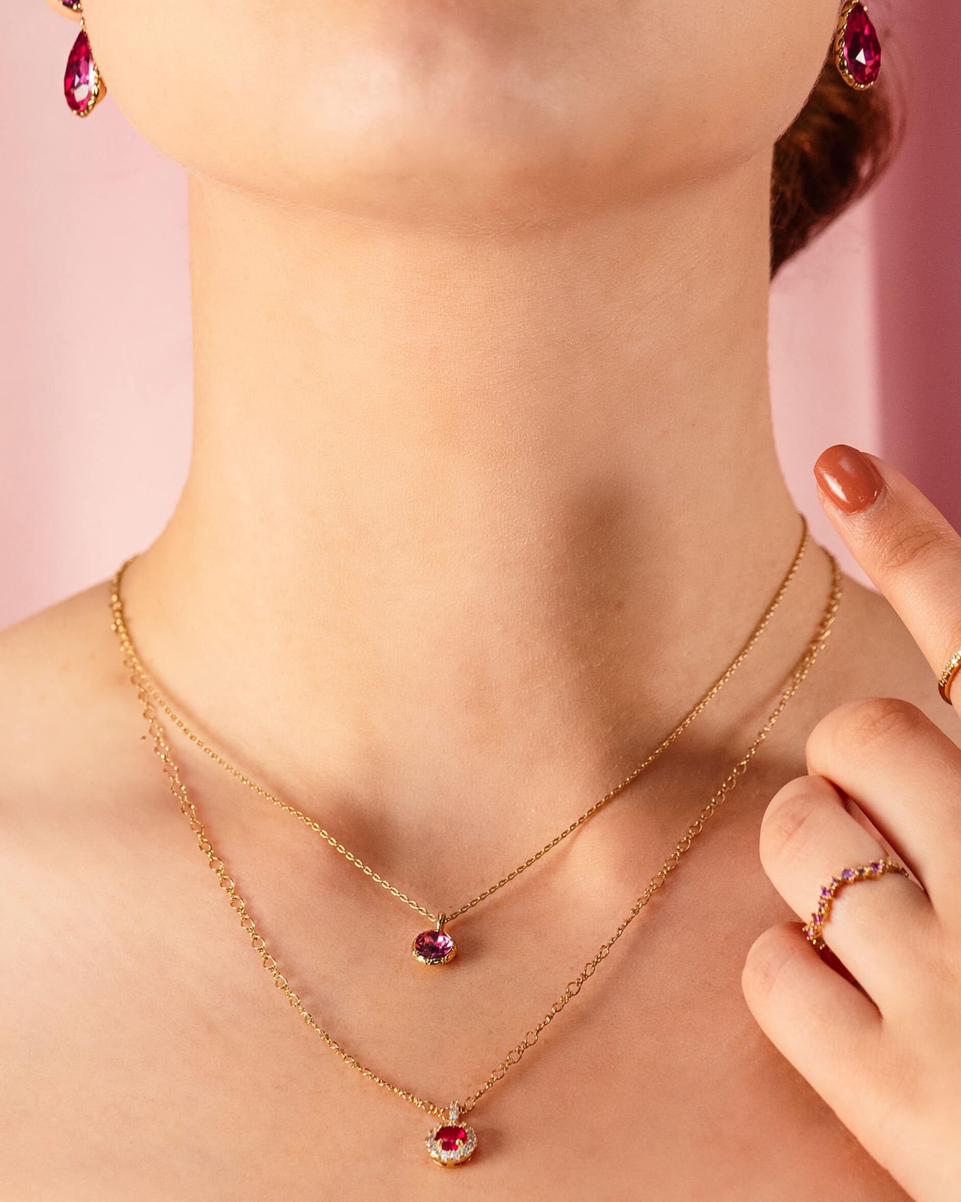 Laurie halsband pink ruby