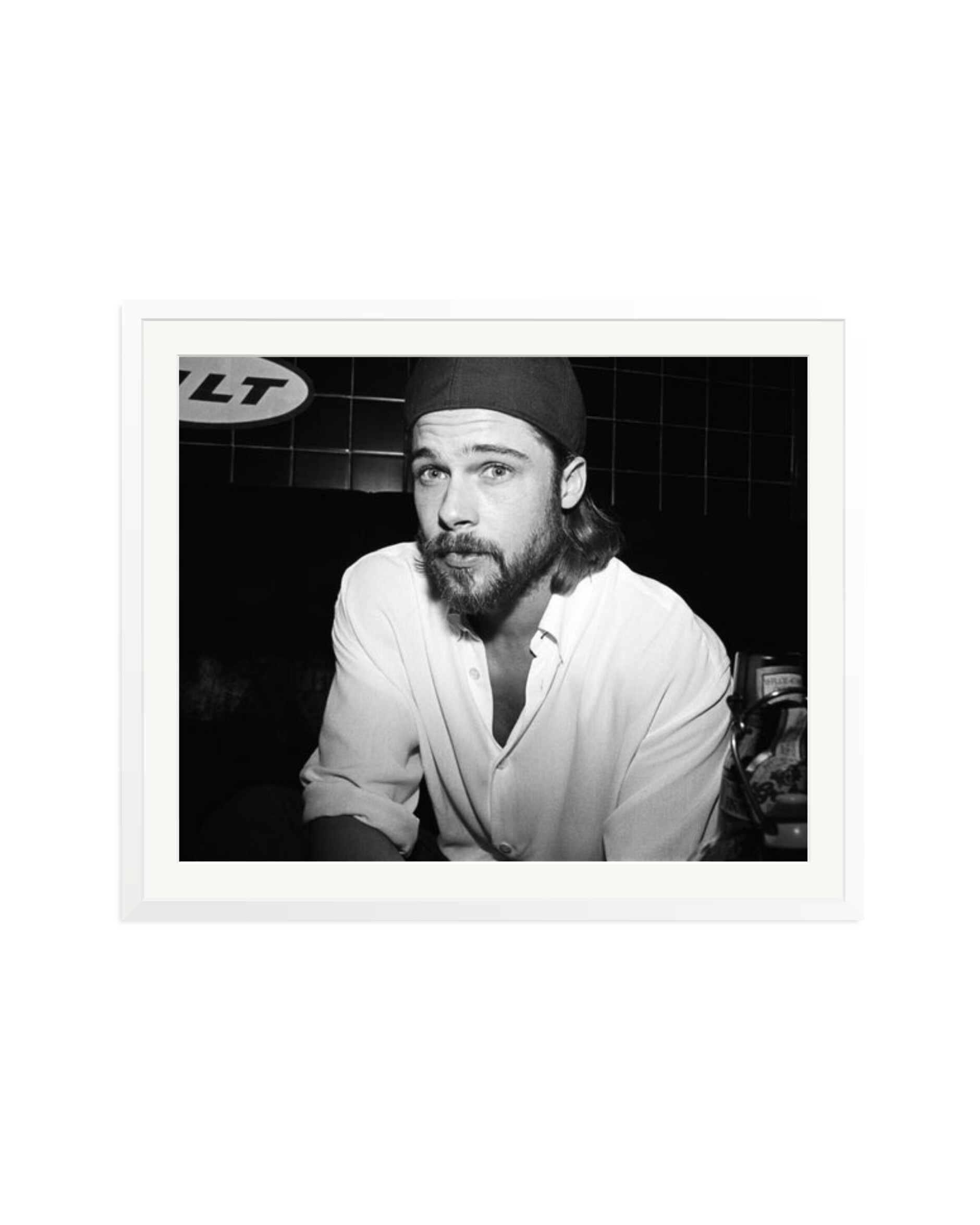 Brad Pitt White / XXL