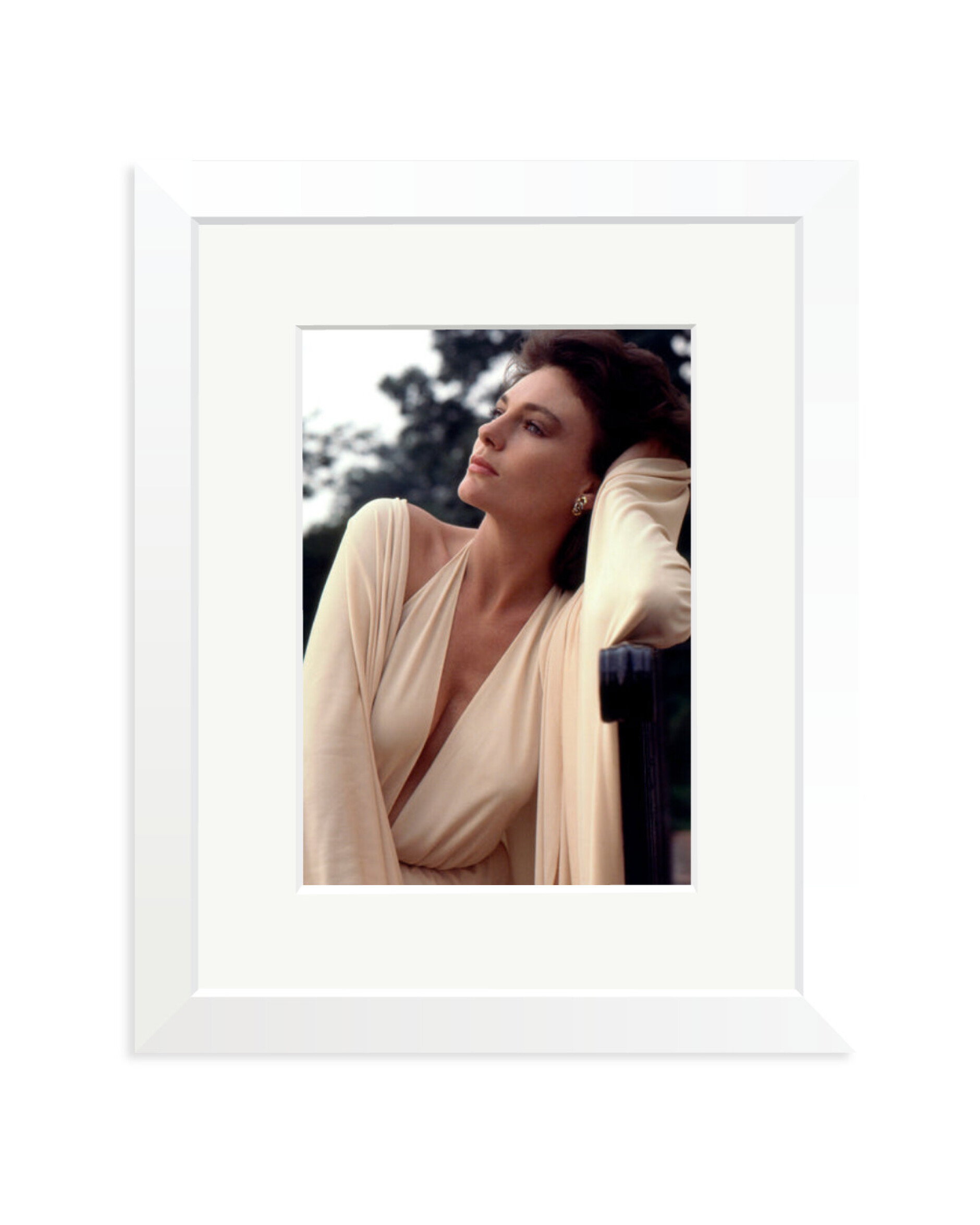 Jacqueline Bisset, 1973 White / Small