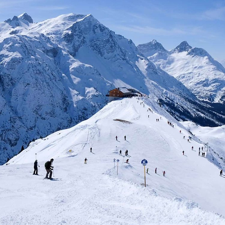 Lech Travel Guide