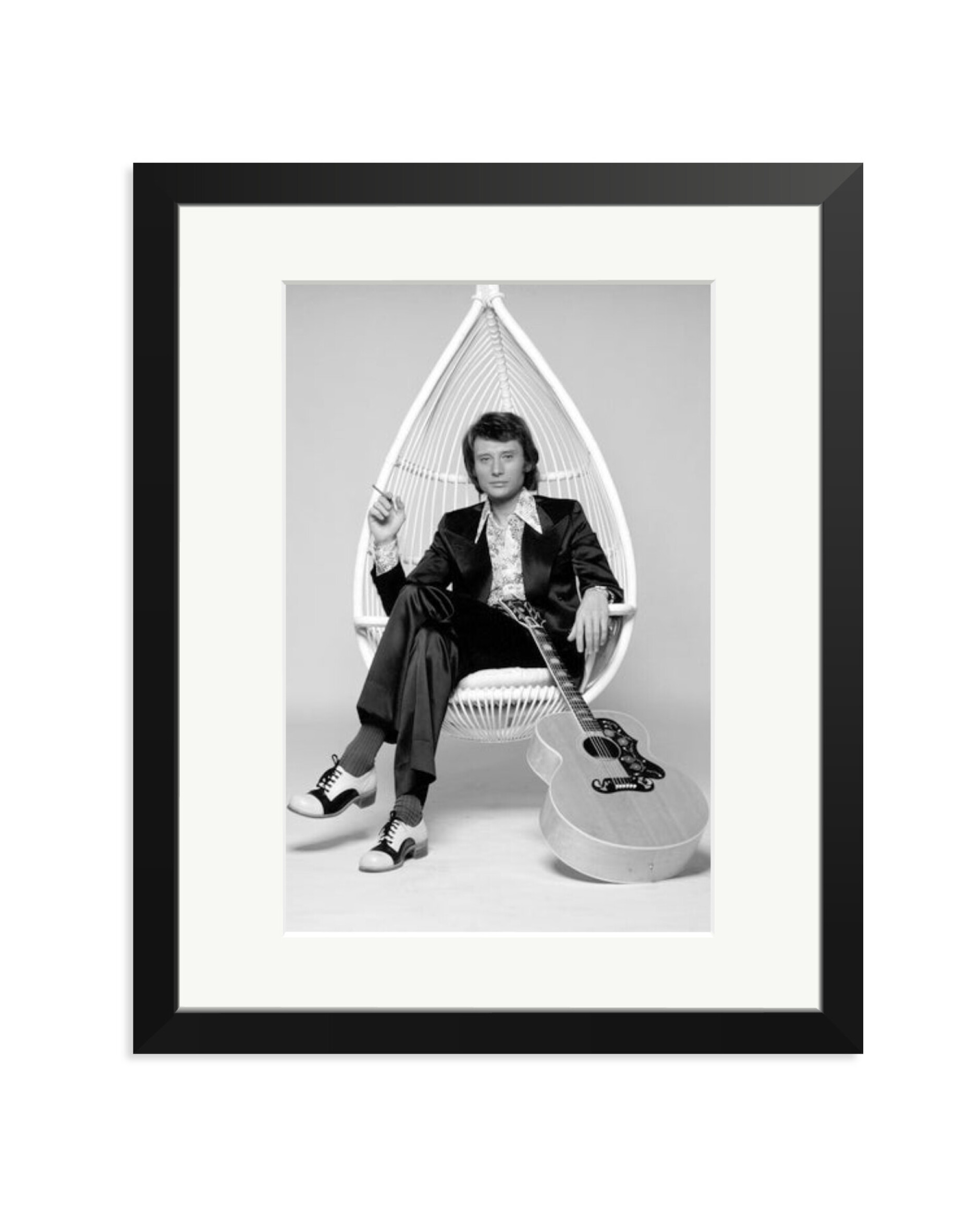 Johnny and his Guitar Black / Medium