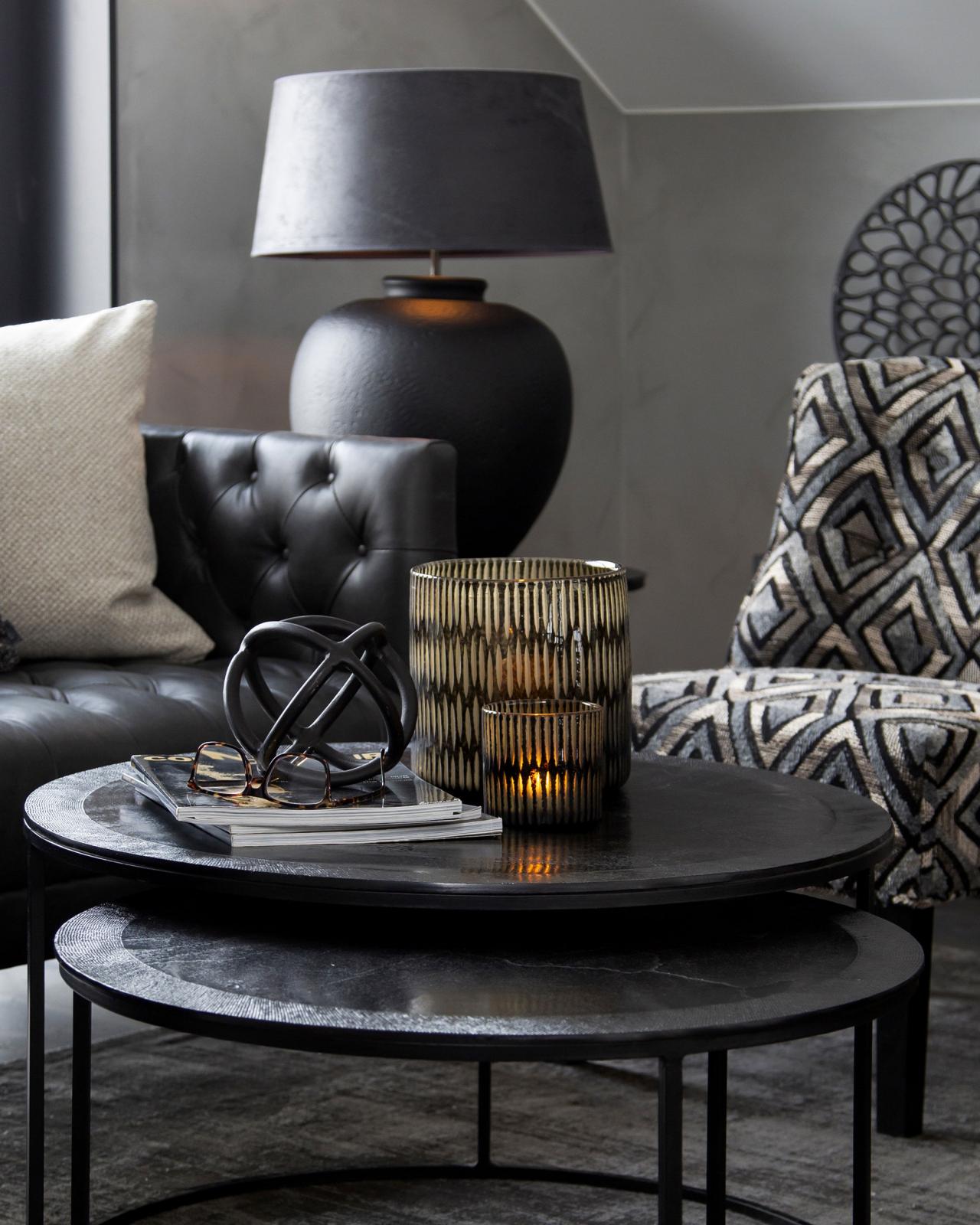 Carlo Decoration Black OUTLET