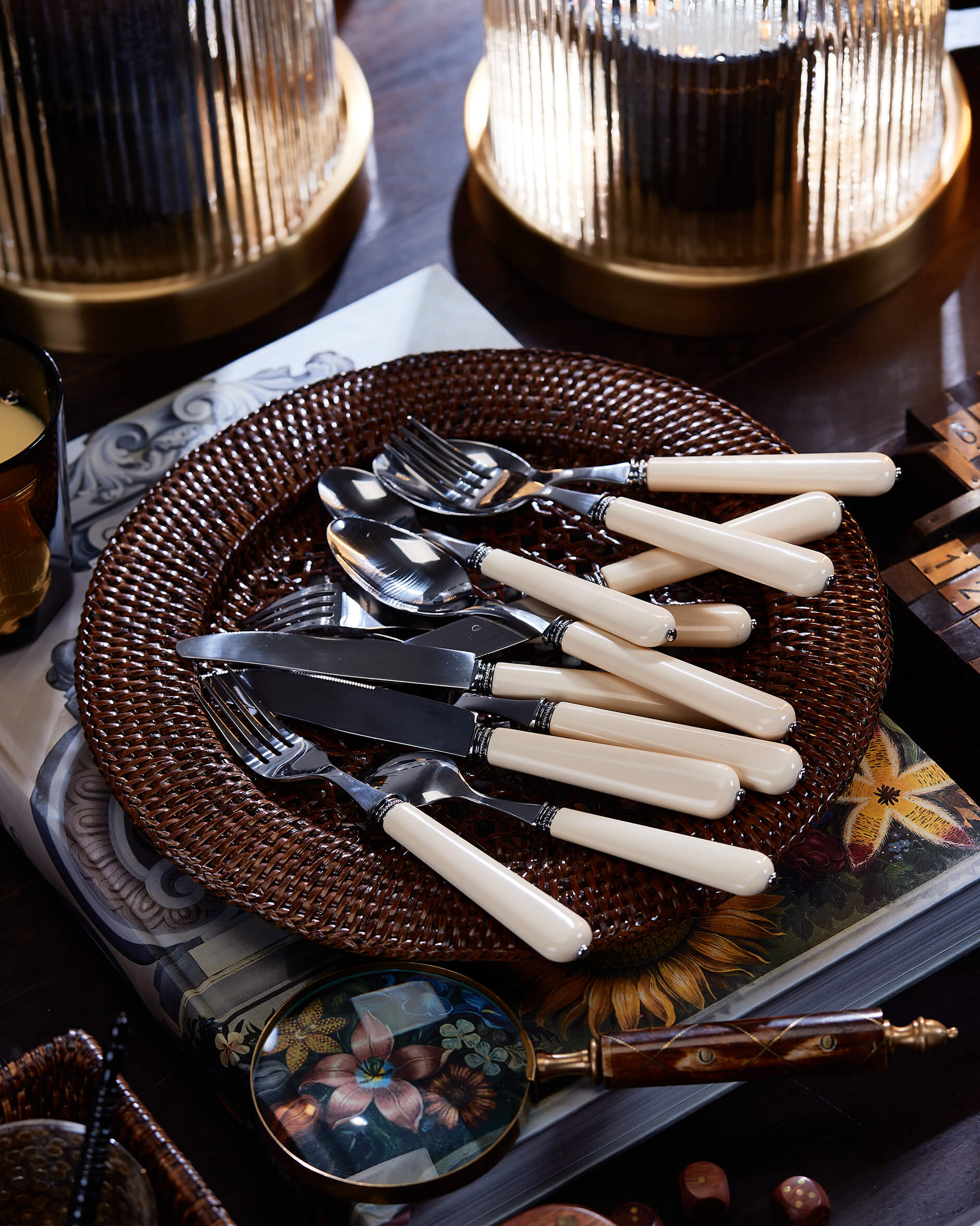 Newport Ivory bestickset 24 delar