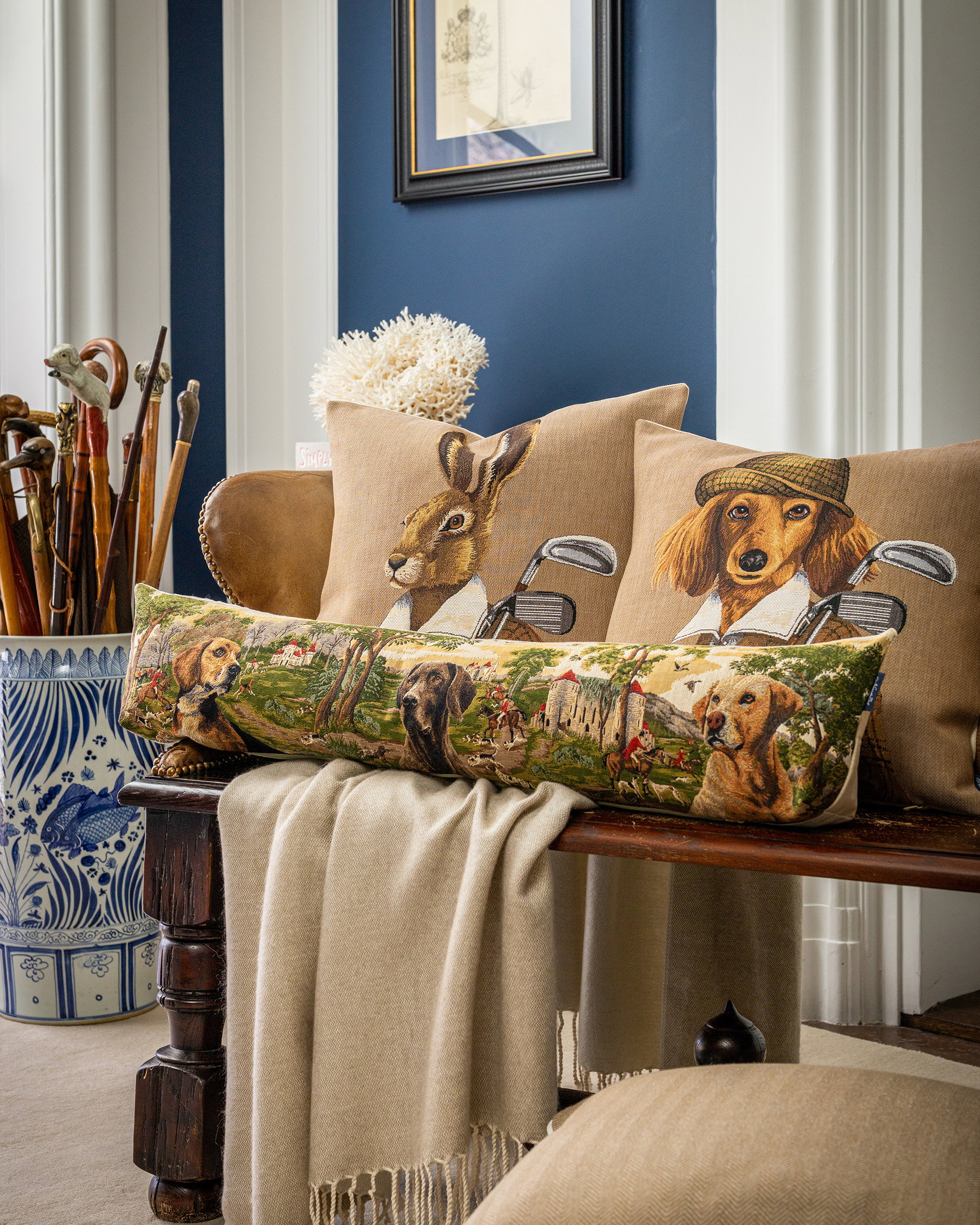 Woodford cushion
