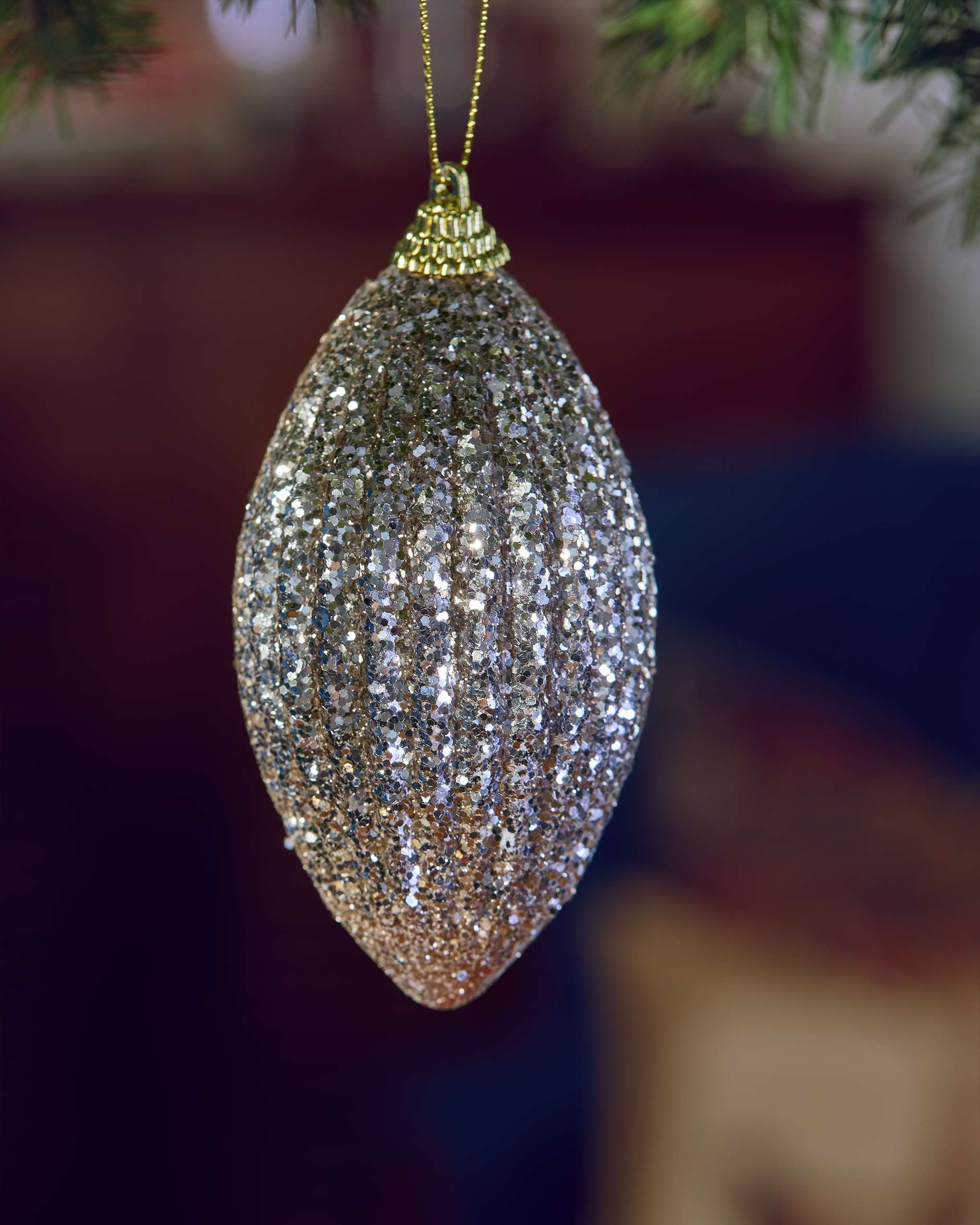 Aurora bauble silver